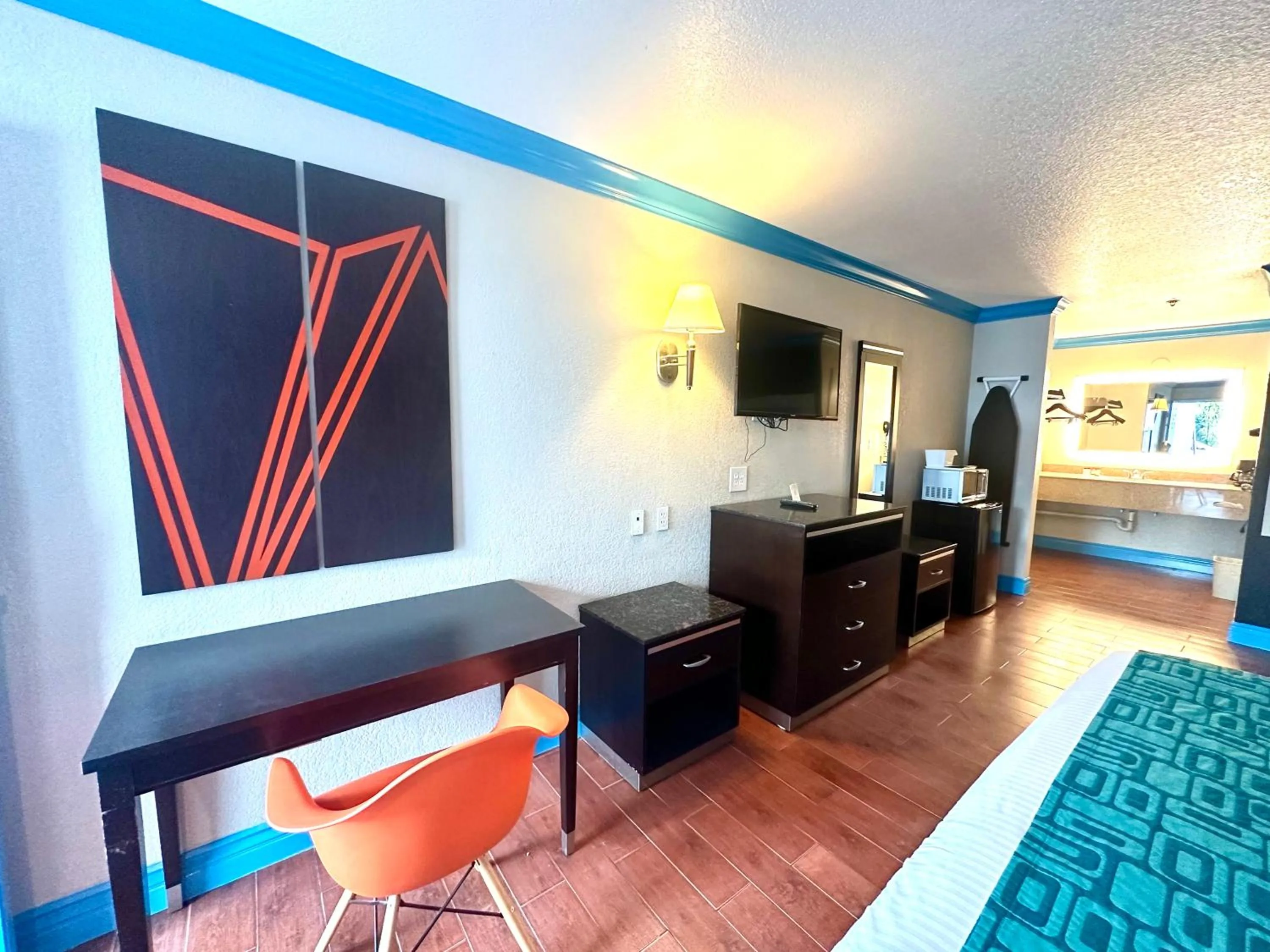 Photo of the whole room, Bed in Casa Blanca Hotel - Orange