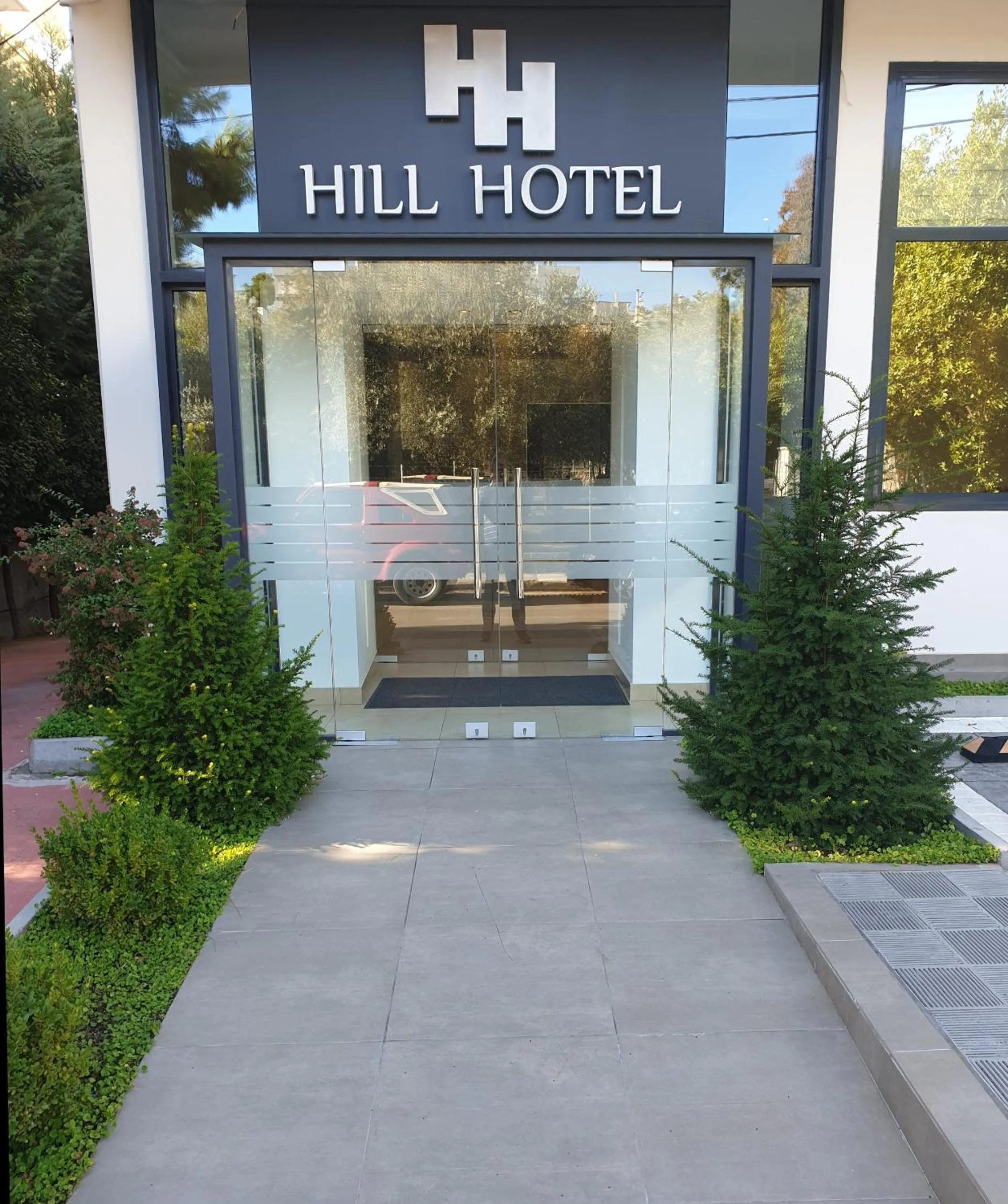 Facade/entrance in HOTEL HILL