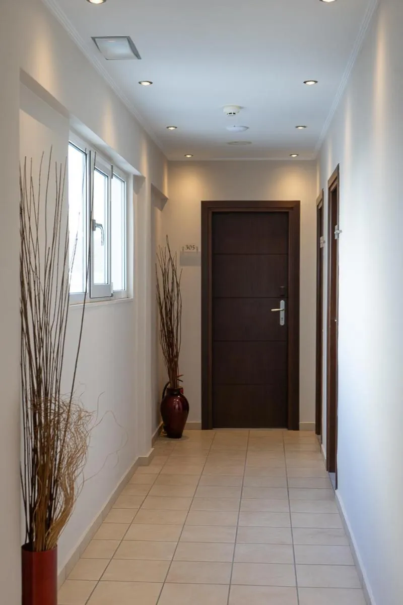 Property building in HOTEL HILL