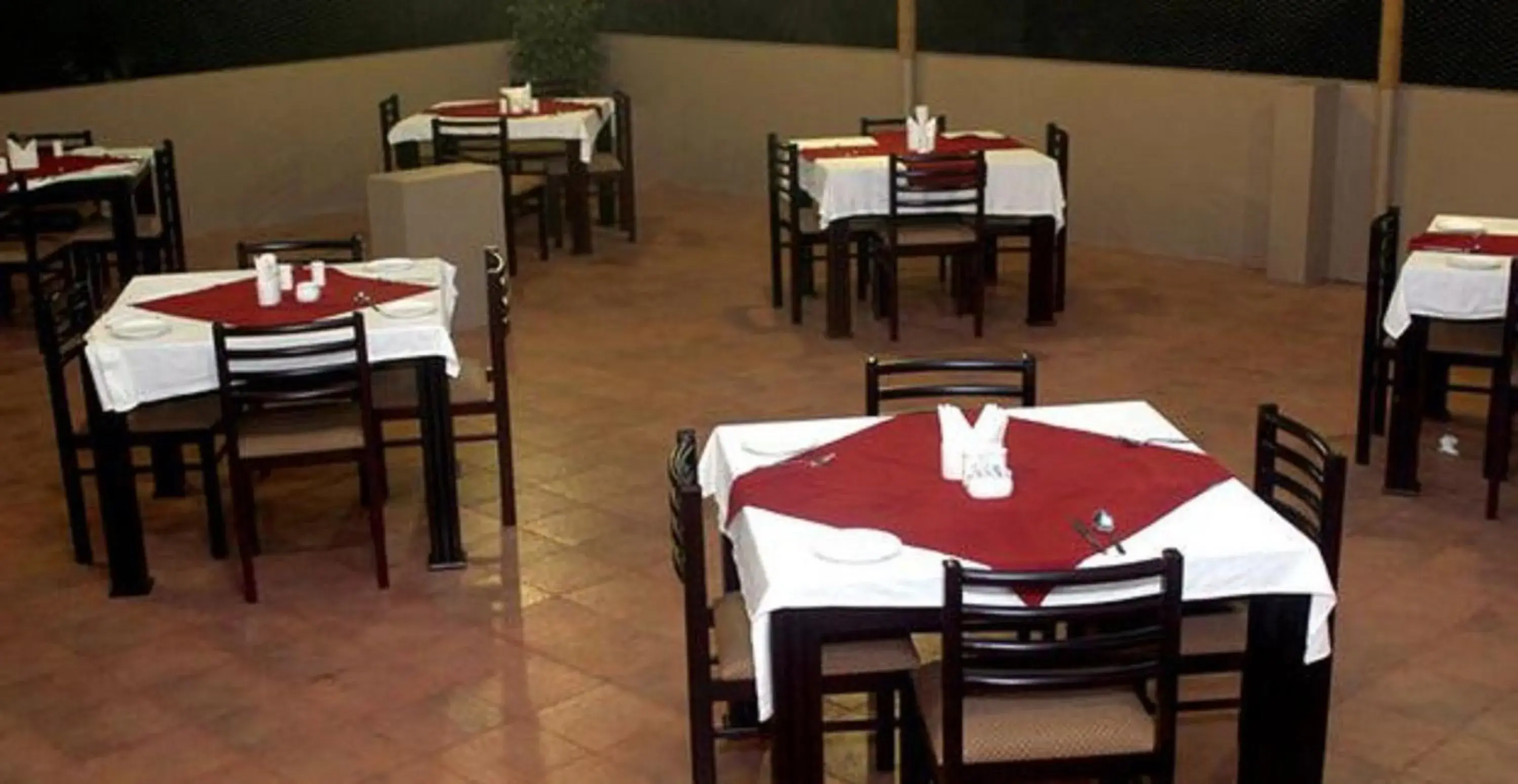 Restaurant/places to eat in Fort Abode Restaurant/places to eat in Fort Abode