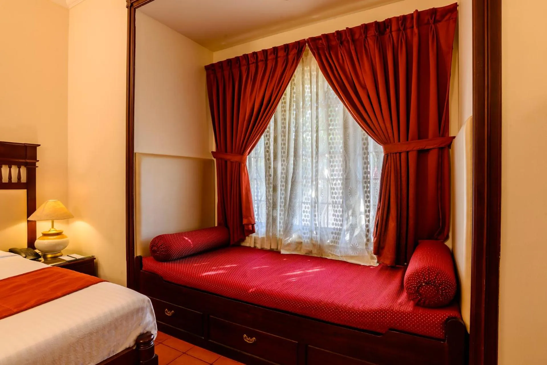 View (from property/room), Bed in Hotel Arches