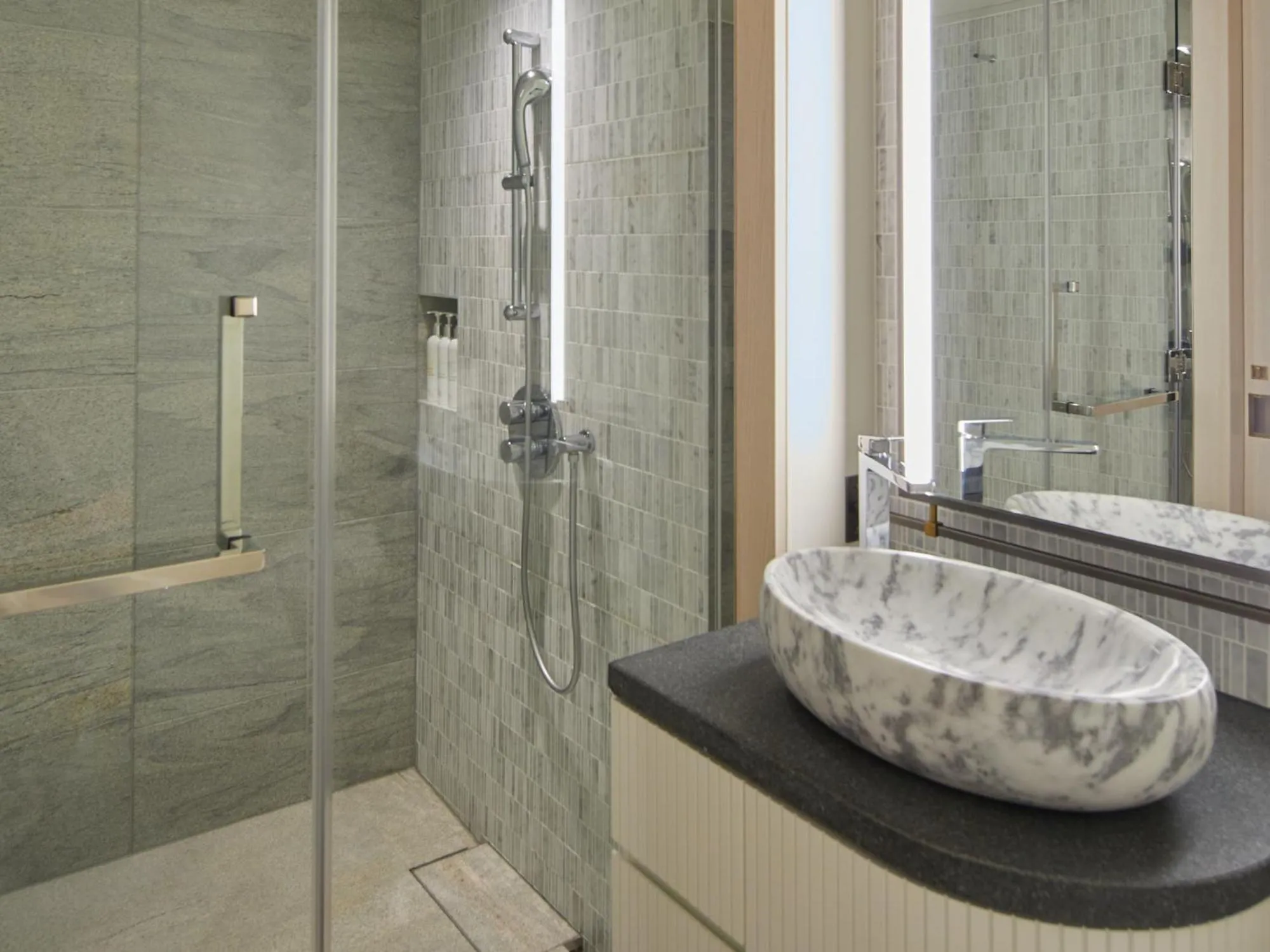 Shower in Kimpton Shinjuku Tokyo by IHG