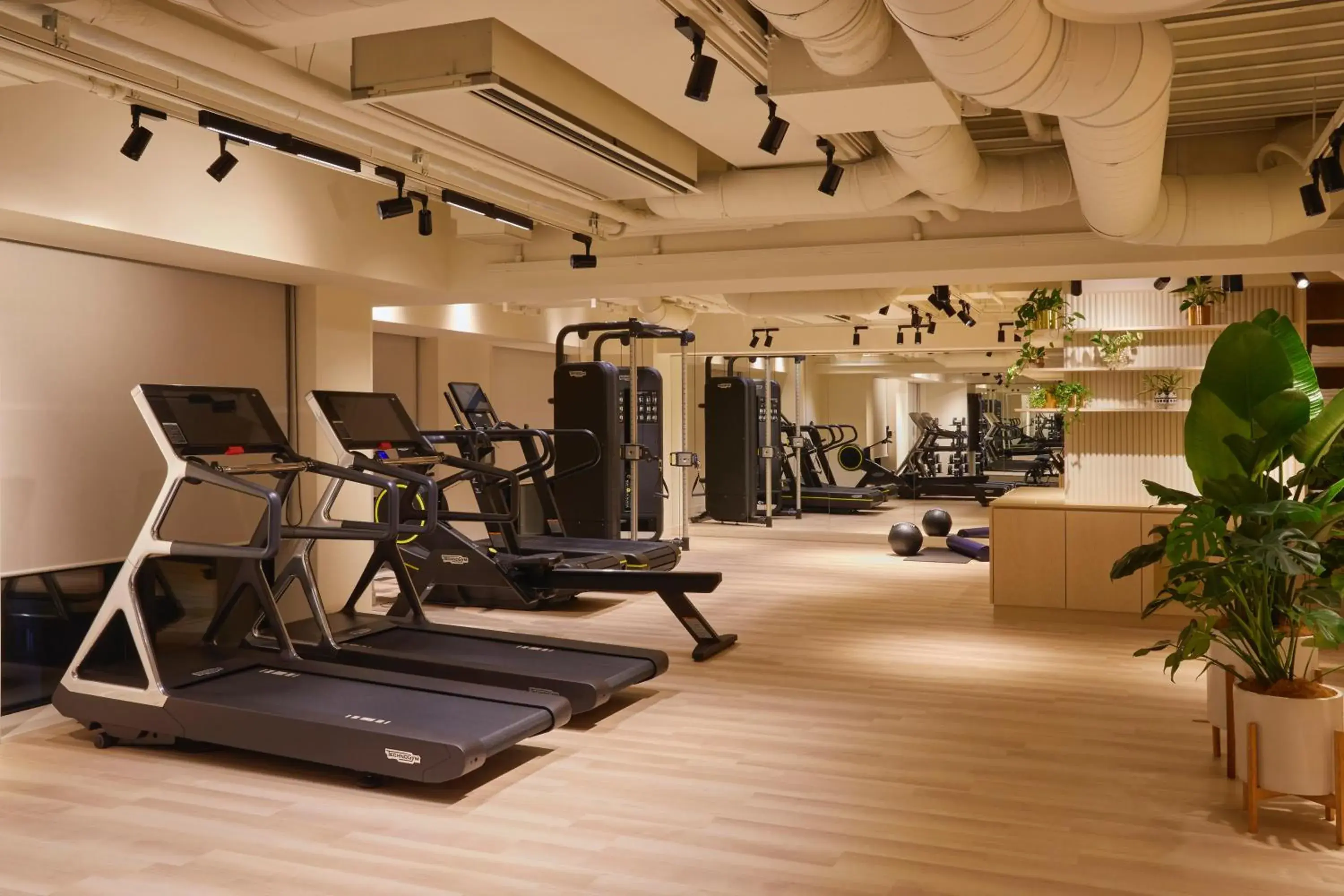 Fitness centre/facilities in Kimpton Shinjuku Tokyo by IHG Fitness centre/facilities in Kimpton Shinjuku Tokyo by IHG