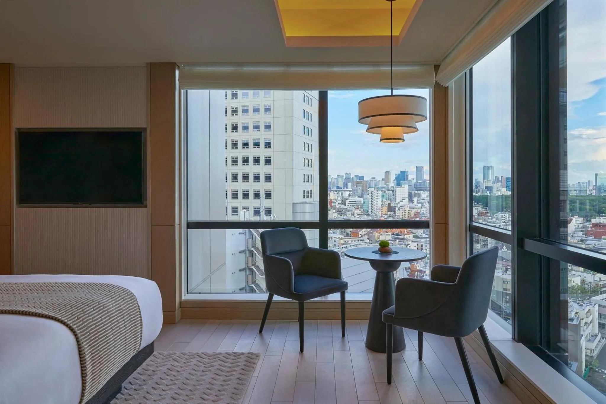 Photo of the whole room in Kimpton Shinjuku Tokyo by IHG