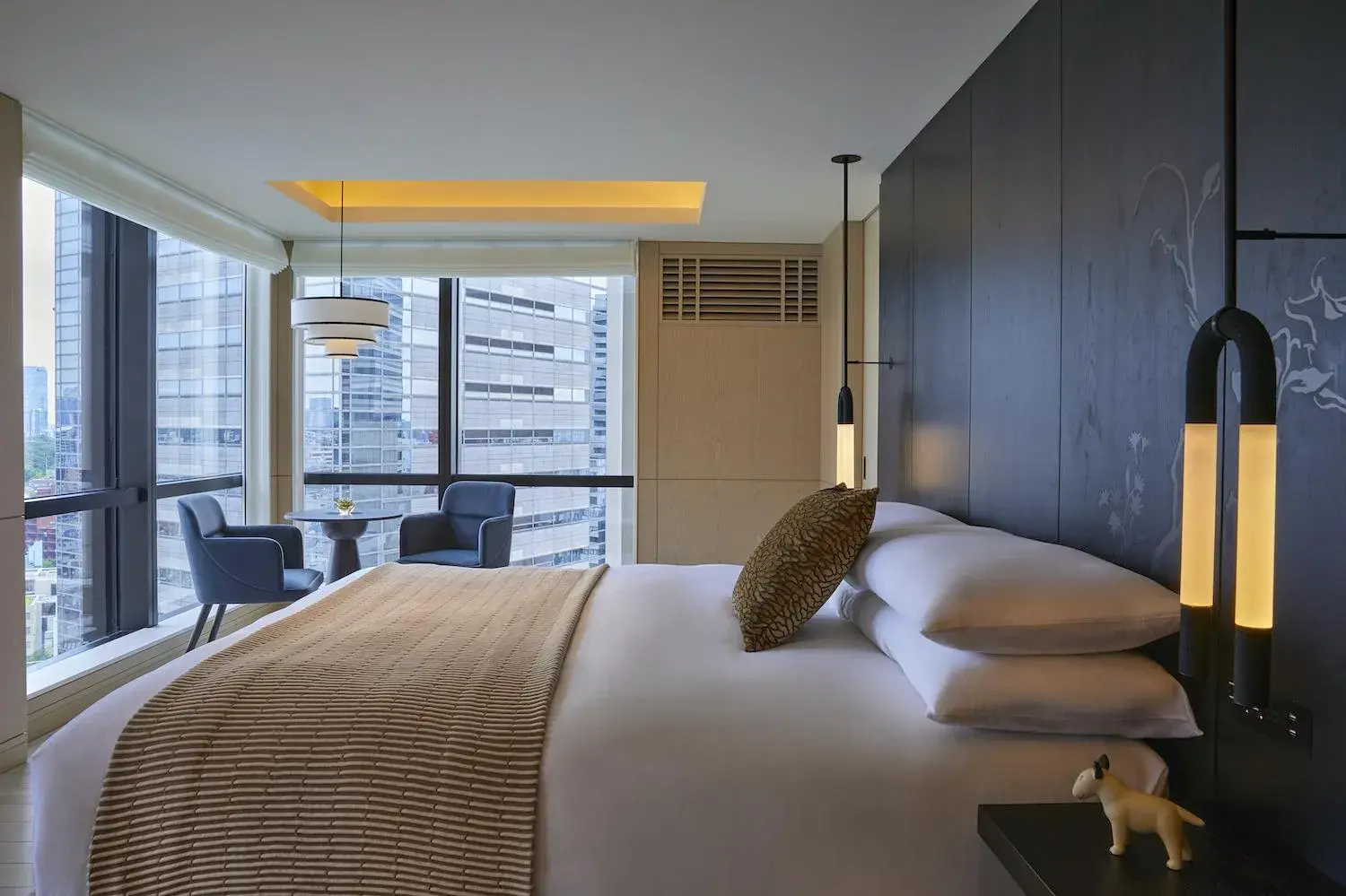 Bed in Kimpton Shinjuku Tokyo by IHG Bed in Kimpton Shinjuku Tokyo by IHG