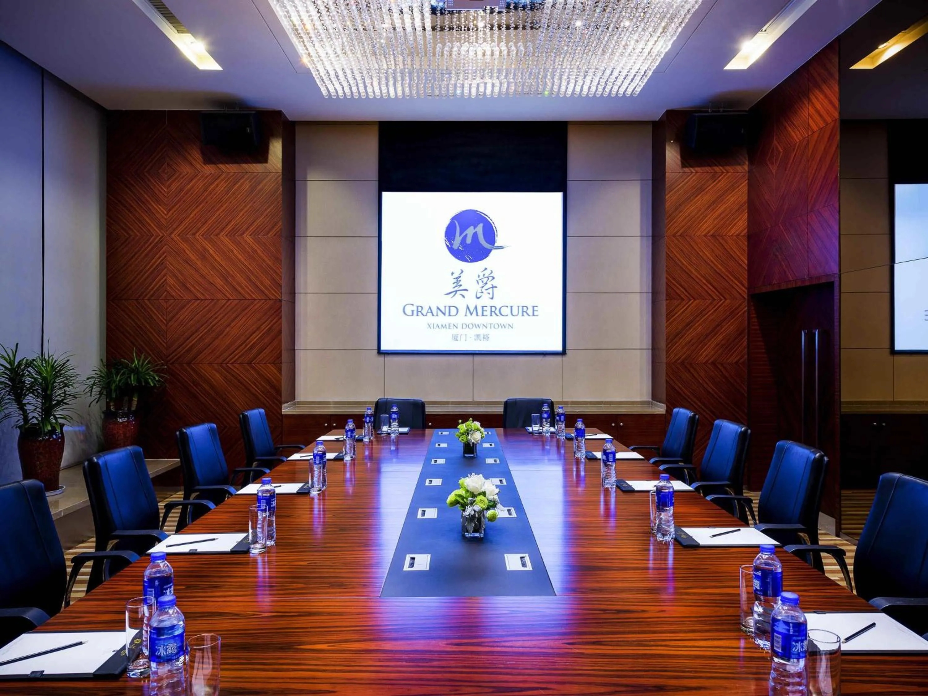 Meeting/conference room in Grand Mercure Xiamen Downtown-Free Welcome Fruit & Metro Station