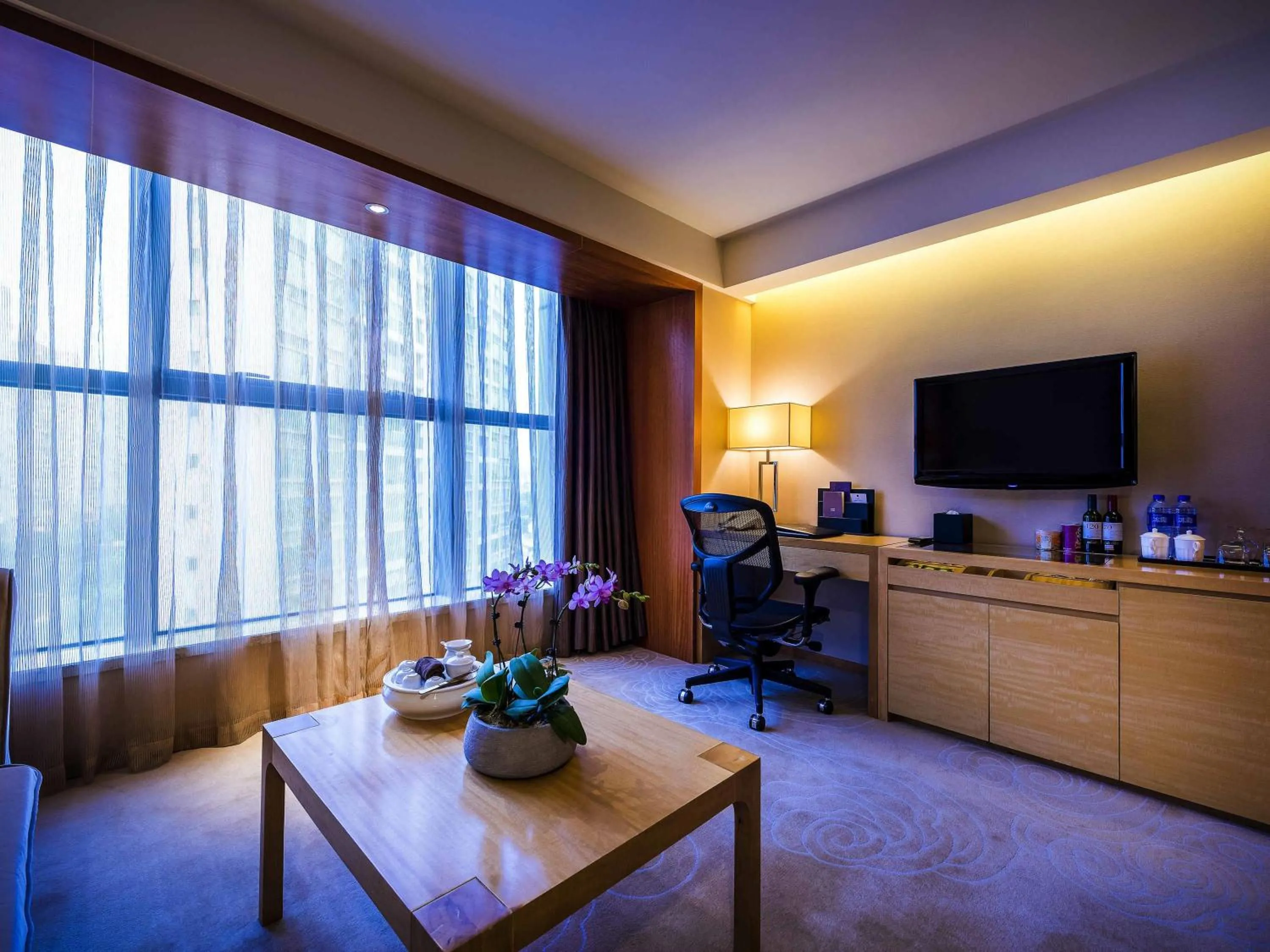 Bedroom in Grand Mercure Xiamen Downtown-Free Welcome Fruit & Metro Station