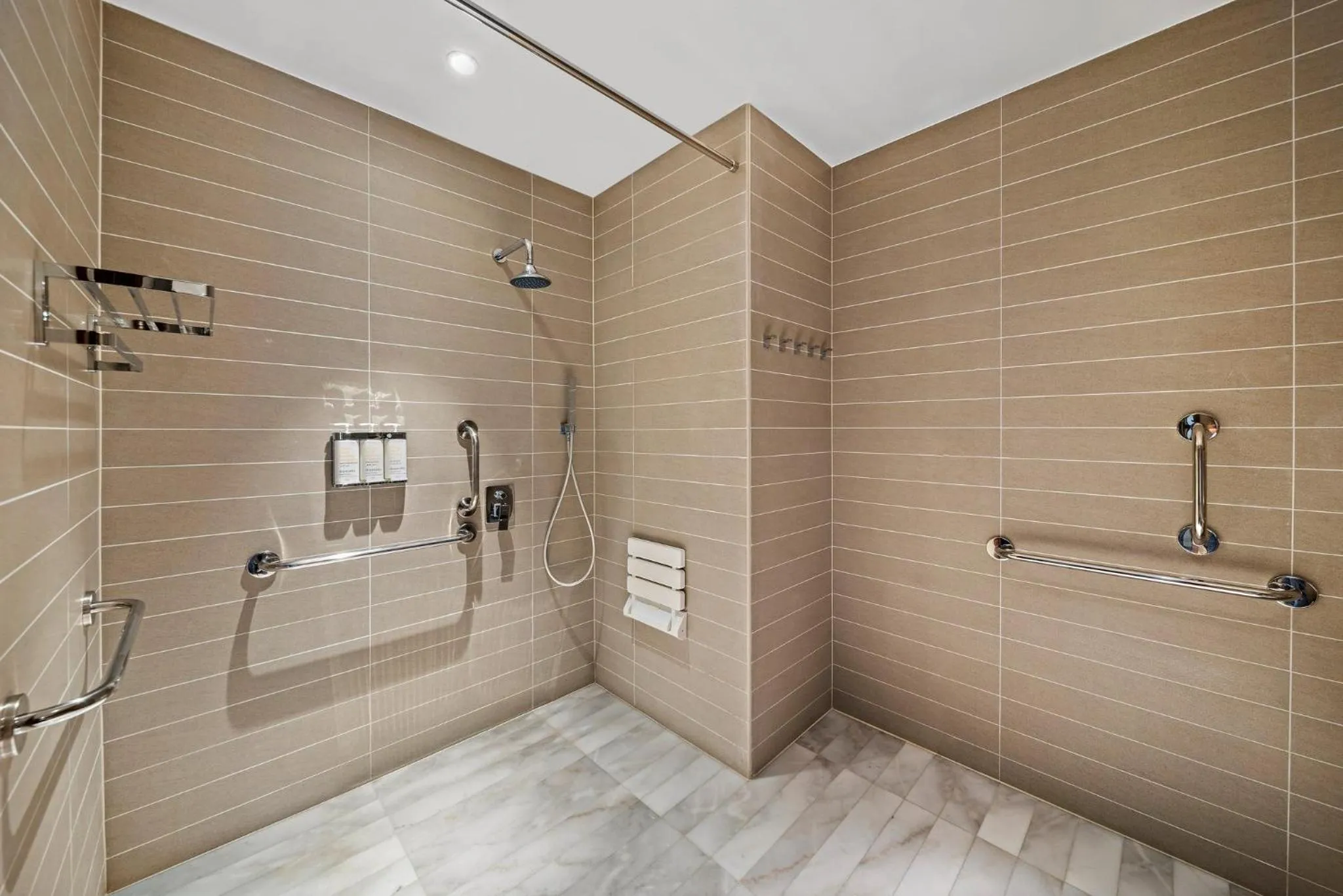 Photo of the whole room in voco Makkah an IHG Hotel