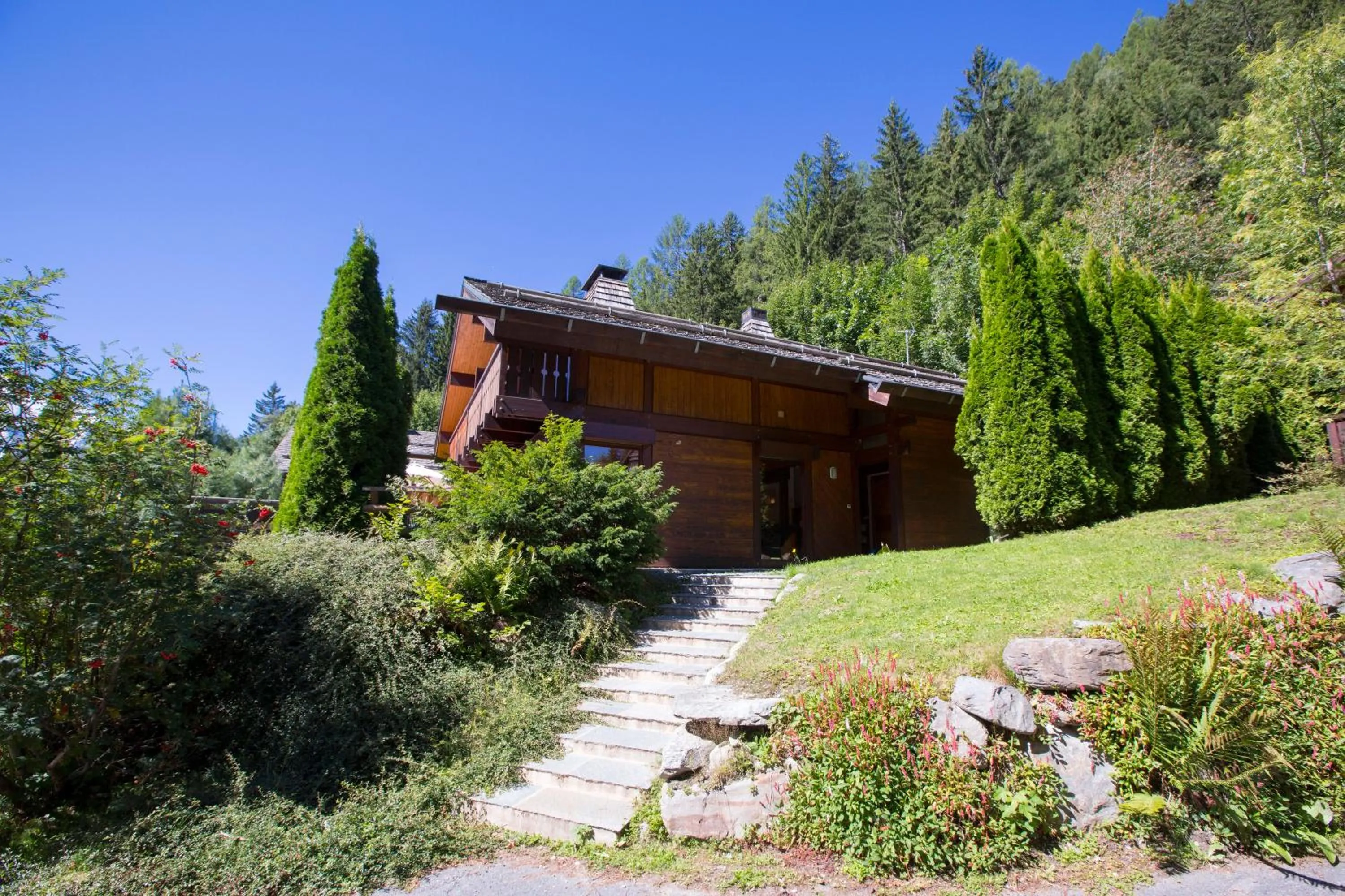 Property building in Chalet Résidence Chantey Mourry 67 - Happy Rentals