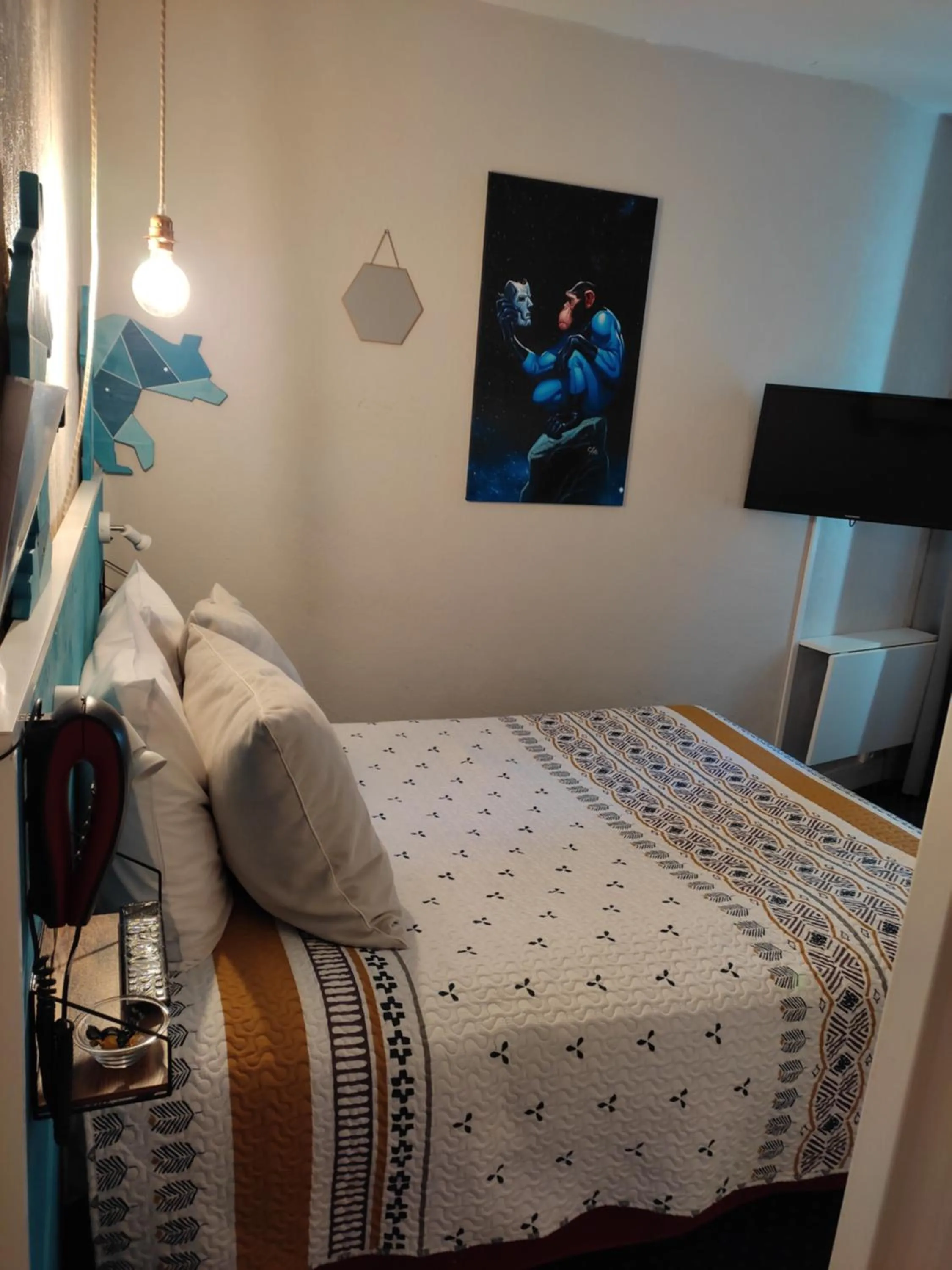 Bed in Hôtel Confort 09 ou HC-09