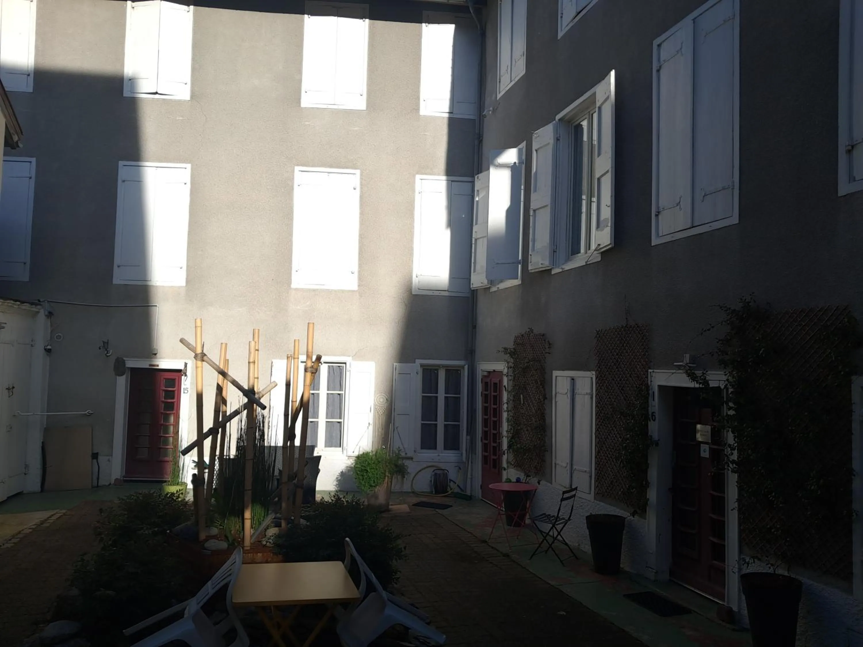 Hôtel Confort 09 ou HC-09