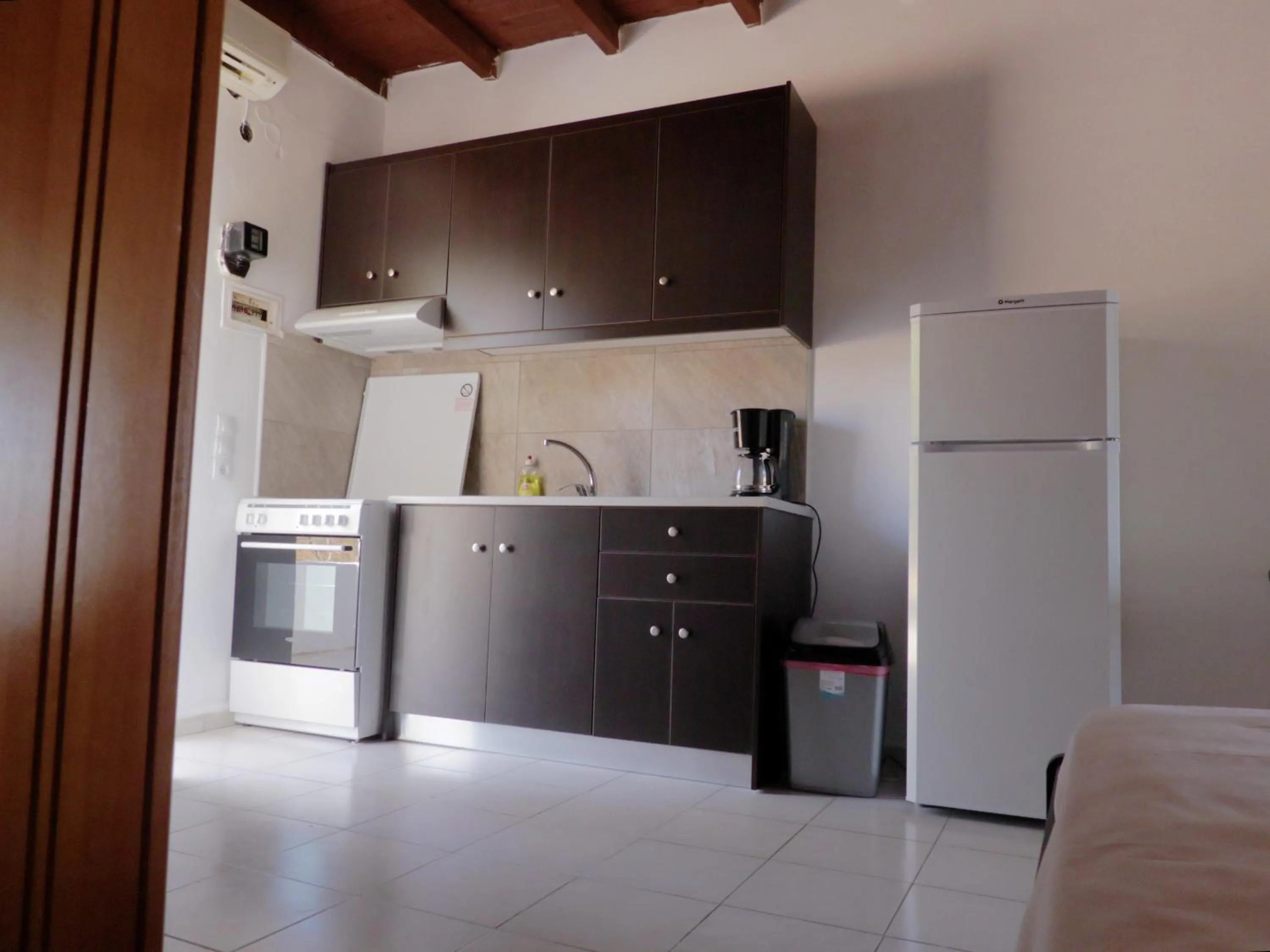 Kitchen or kitchenette in Ledakis Studios
