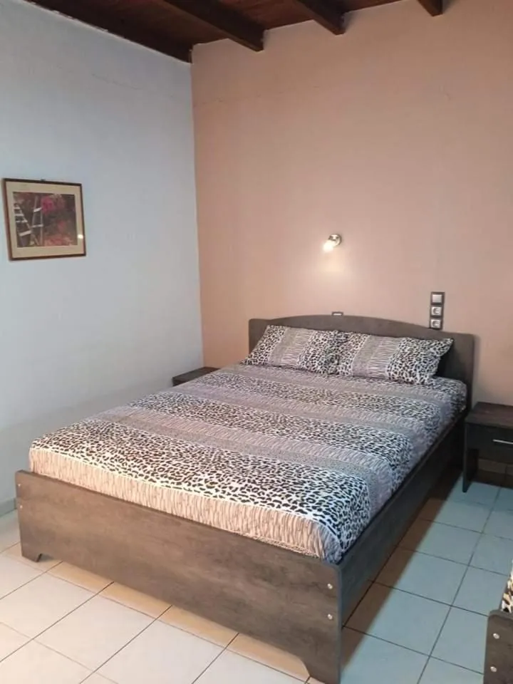 Bed in Ledakis Studios