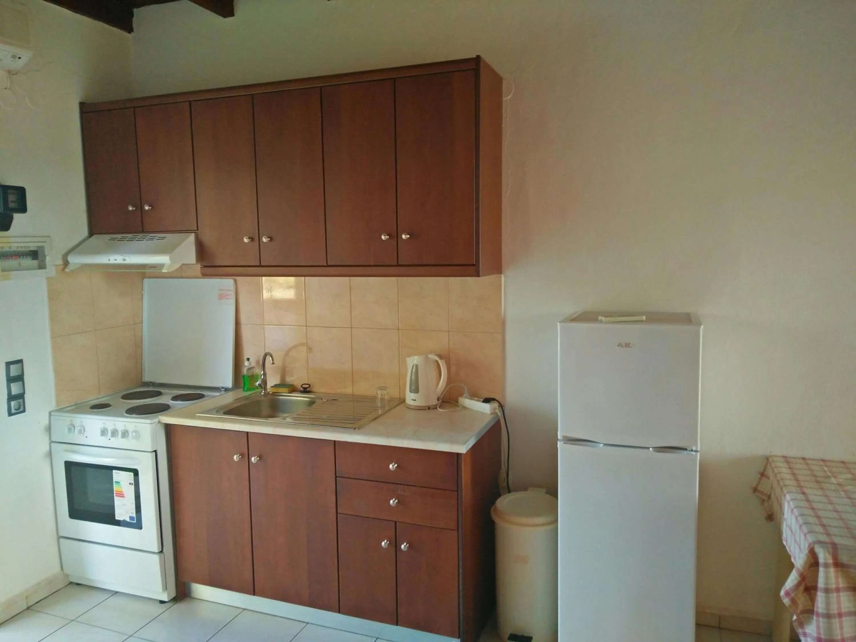 Kitchen or kitchenette in Ledakis Studios