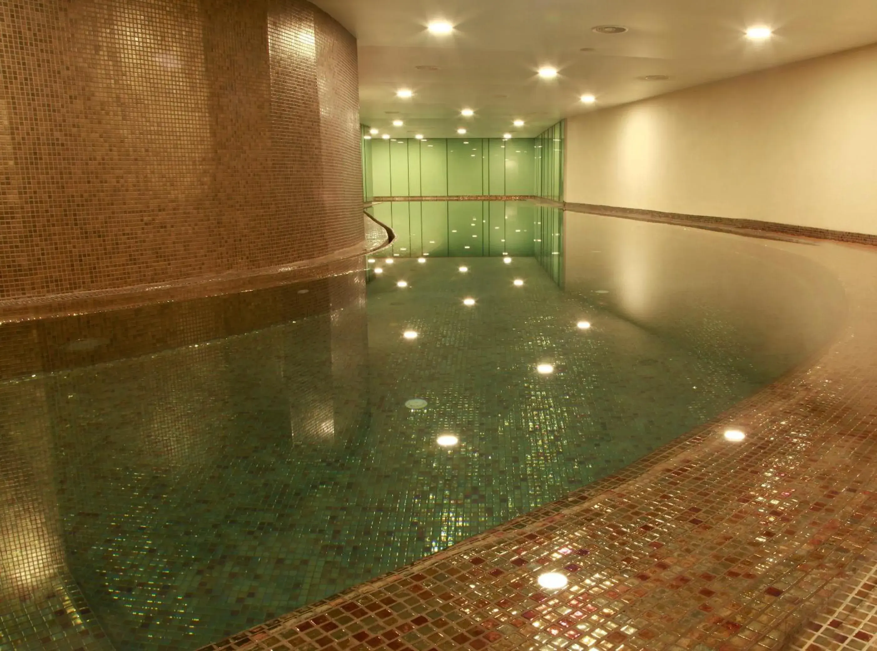 Spa and wellness centre/facilities in Lancaster Plaza Beirut Spa and wellness centre/facilities in Lancaster Plaza Beirut