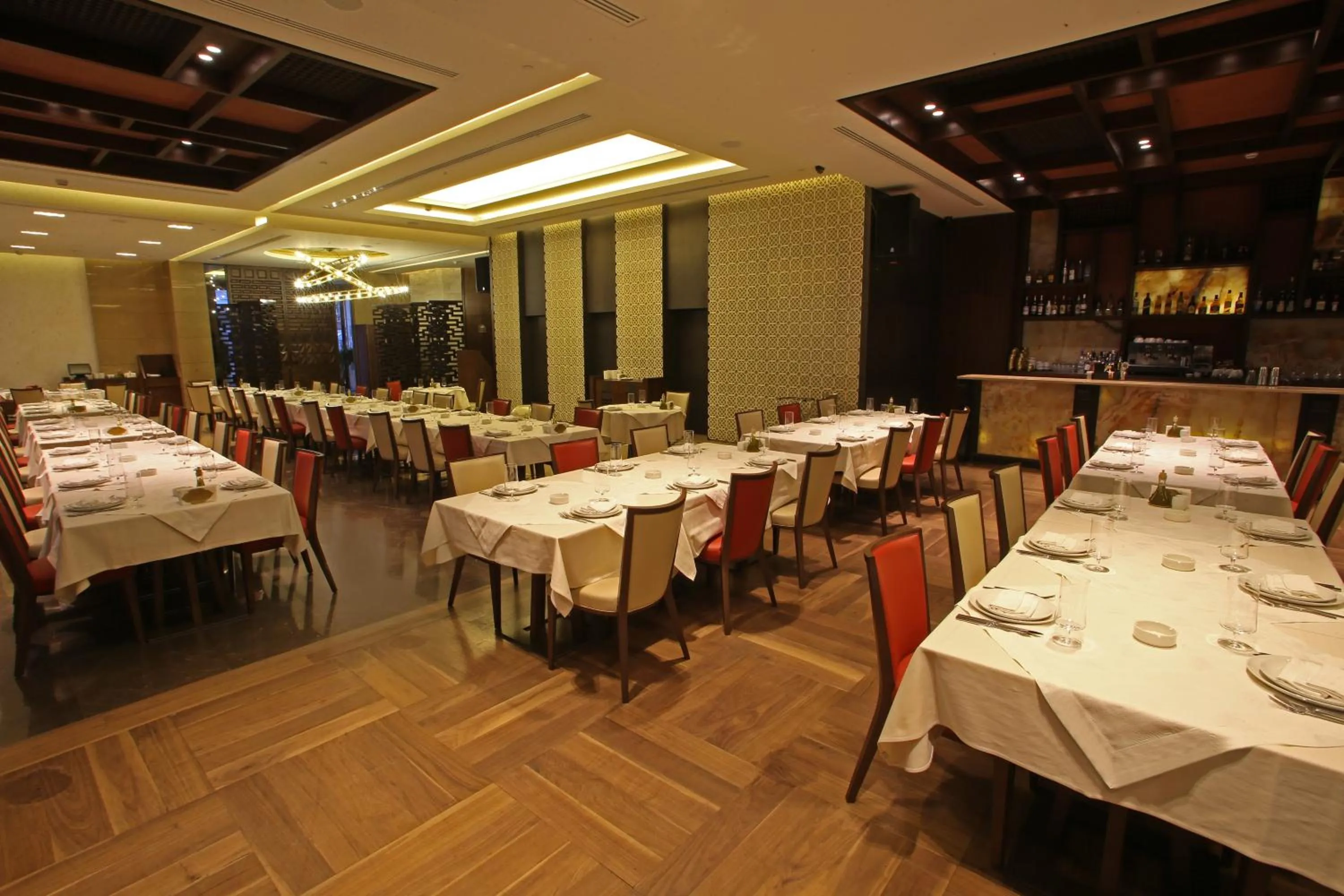 Restaurant/places to eat in Lancaster Plaza Beirut