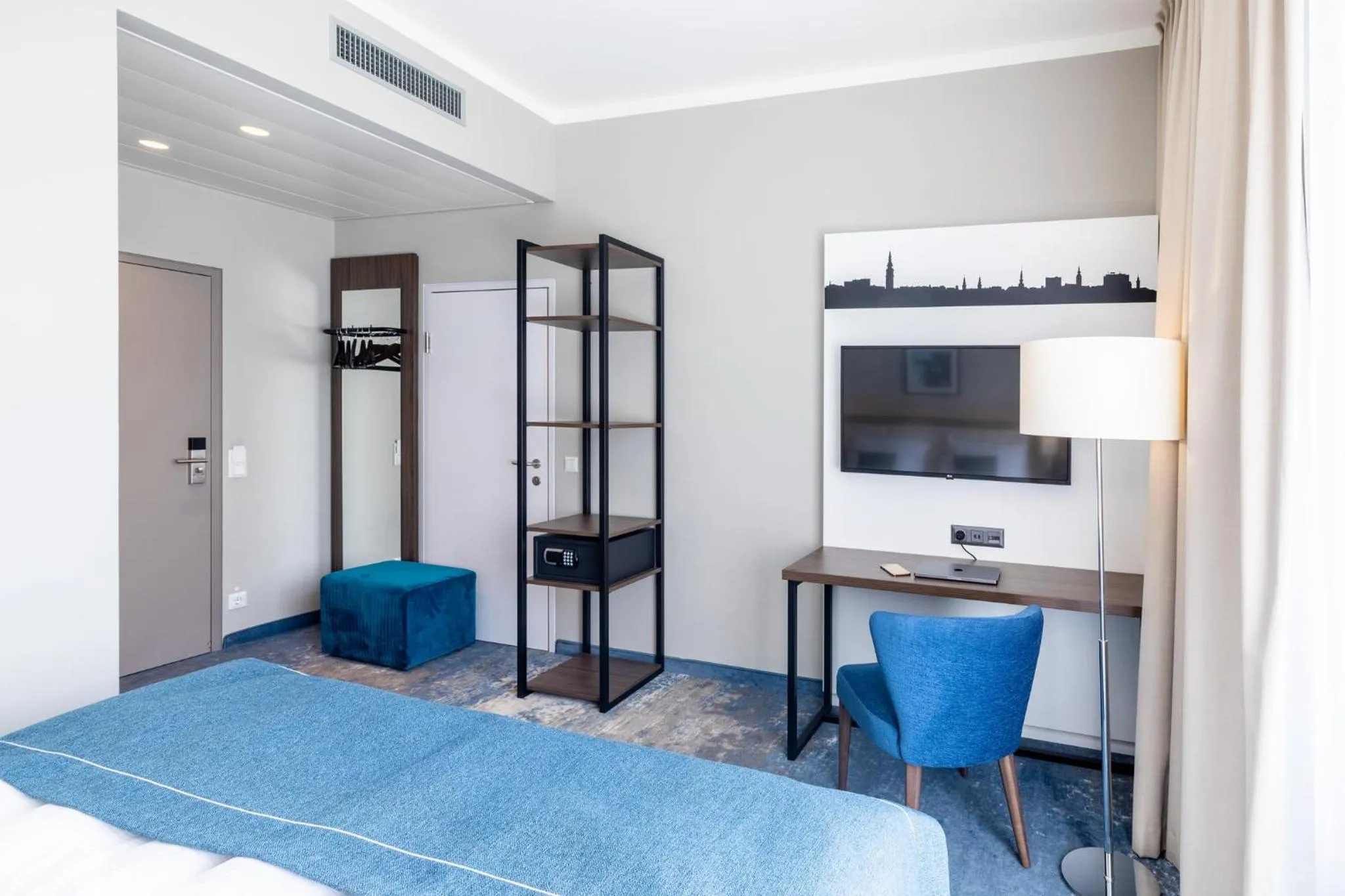 Photo of the whole room, Bed in Garner Hotel Klagenfurt - Moser Verdino by IHG