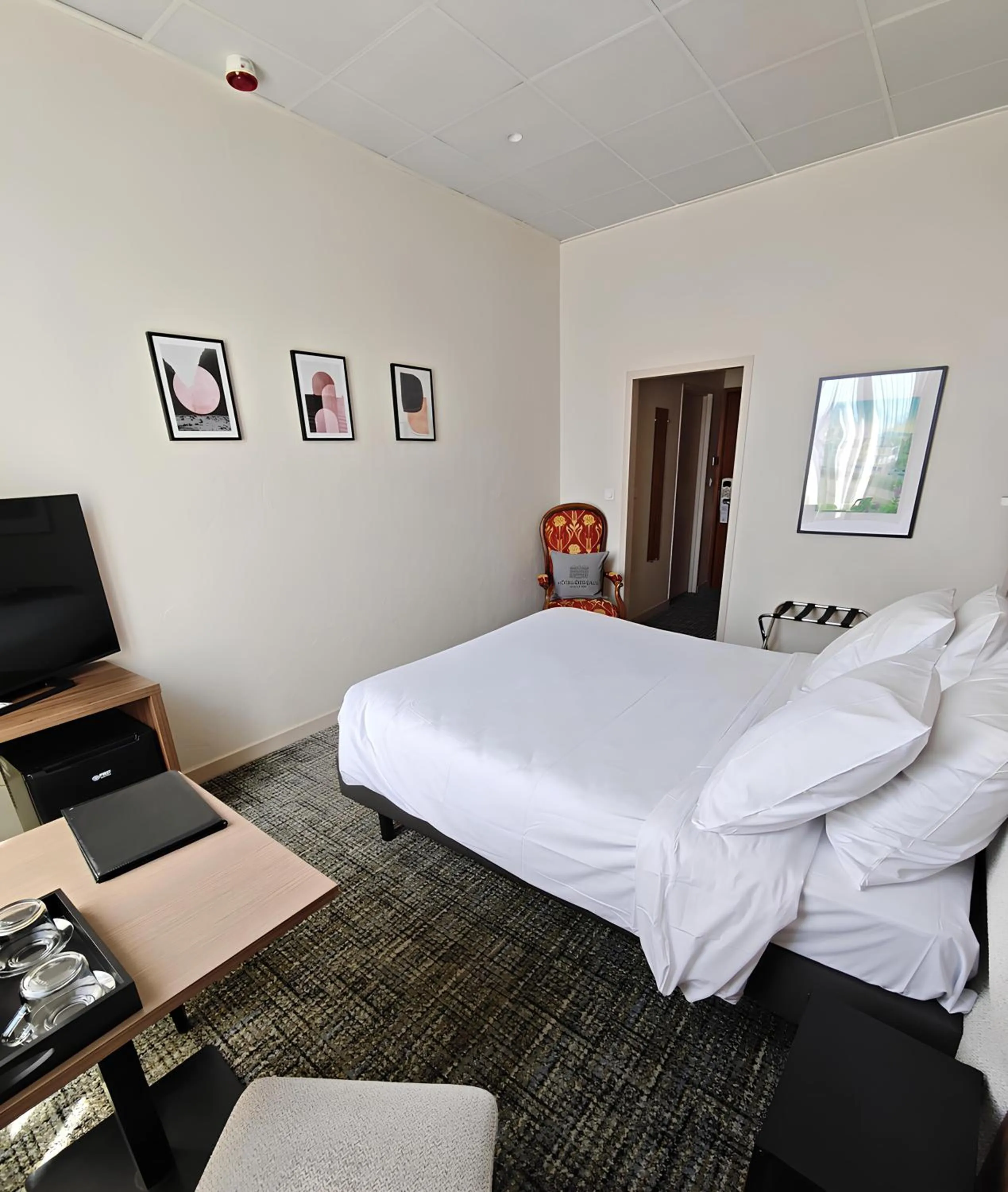 Bed in Hotel des Eaux