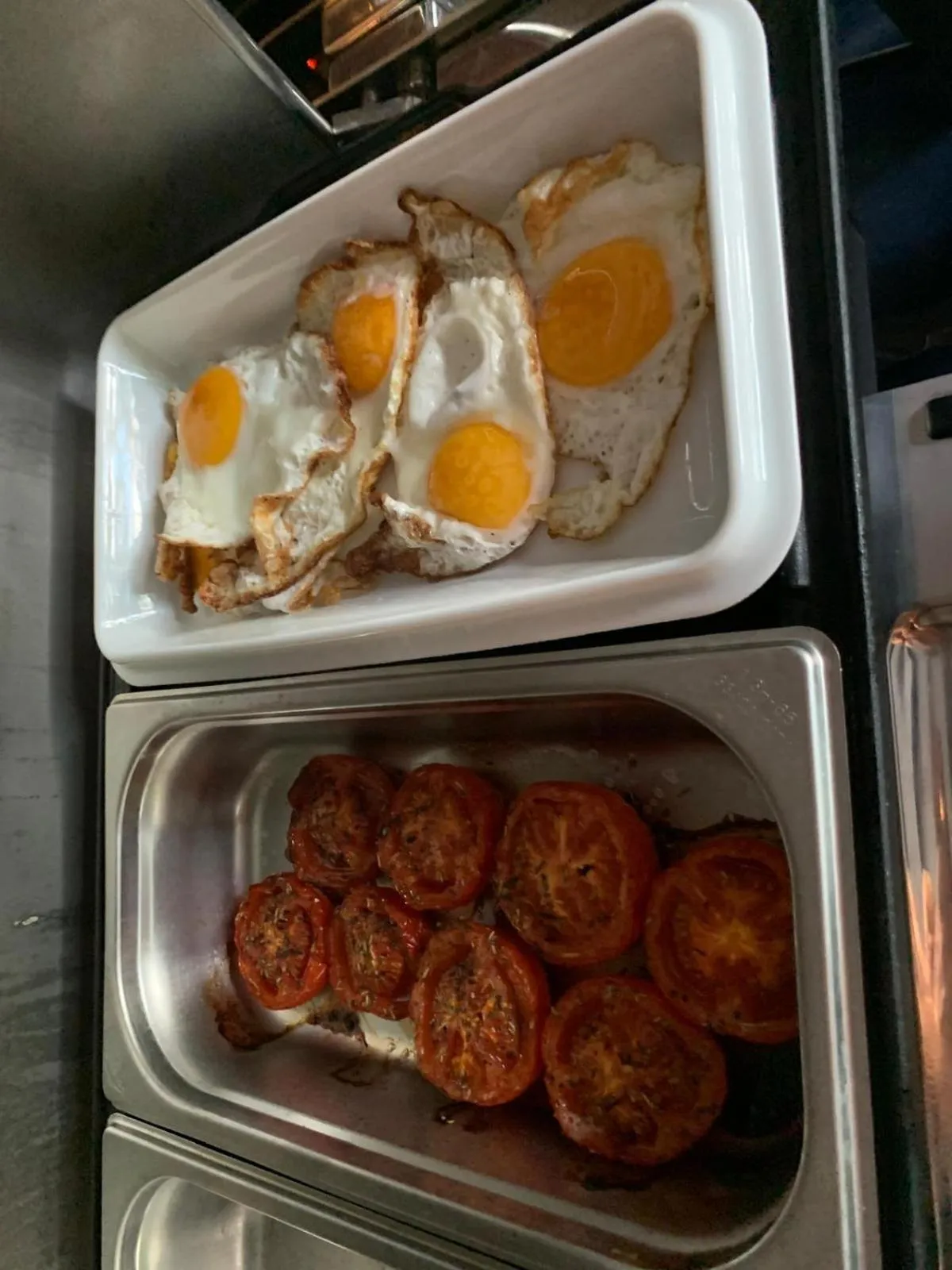 Breakfast in Enzo Hôtels Premier Prix - Logis Amnéville