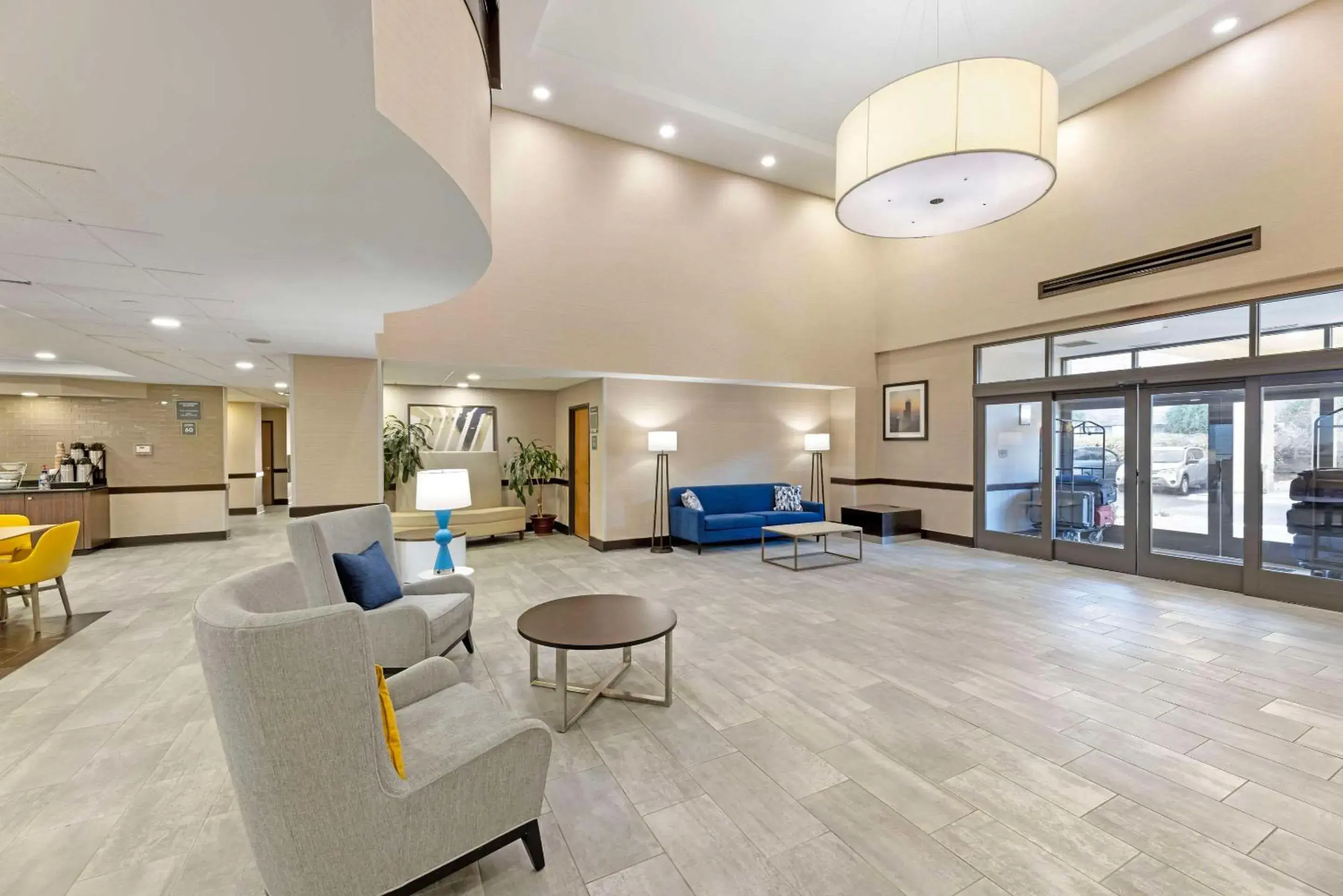 Lobby or reception in Wingate by Wyndham - Arlington Heights Lobby or reception in Wingate by Wyndham - Arlington Heights