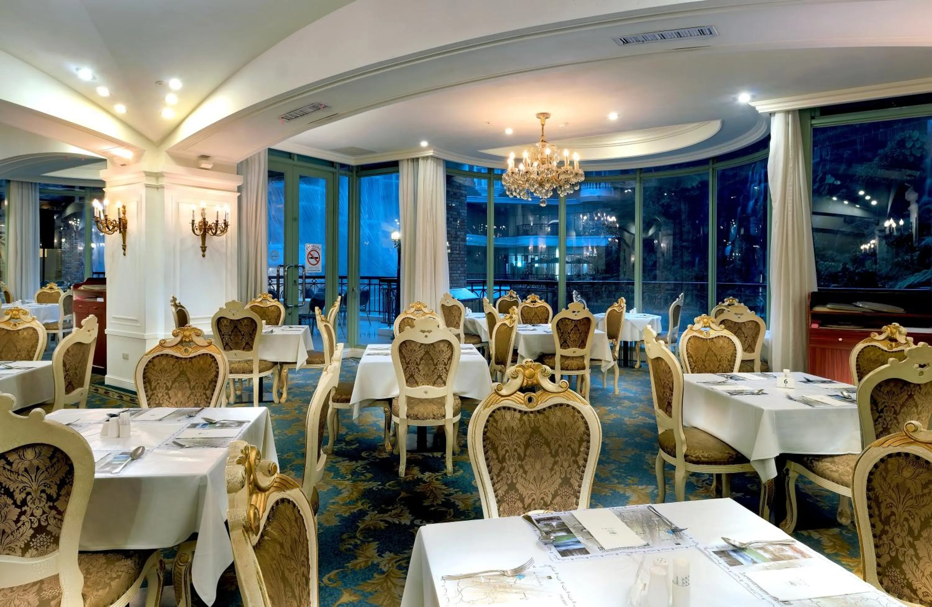 Breakfast in Le Midi Hotel Chitou