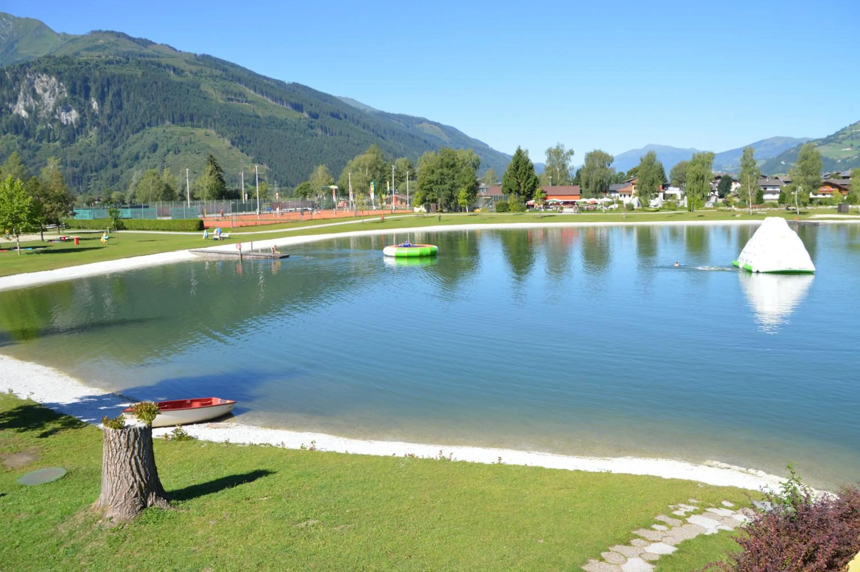 Beach in Apartment Haus am See