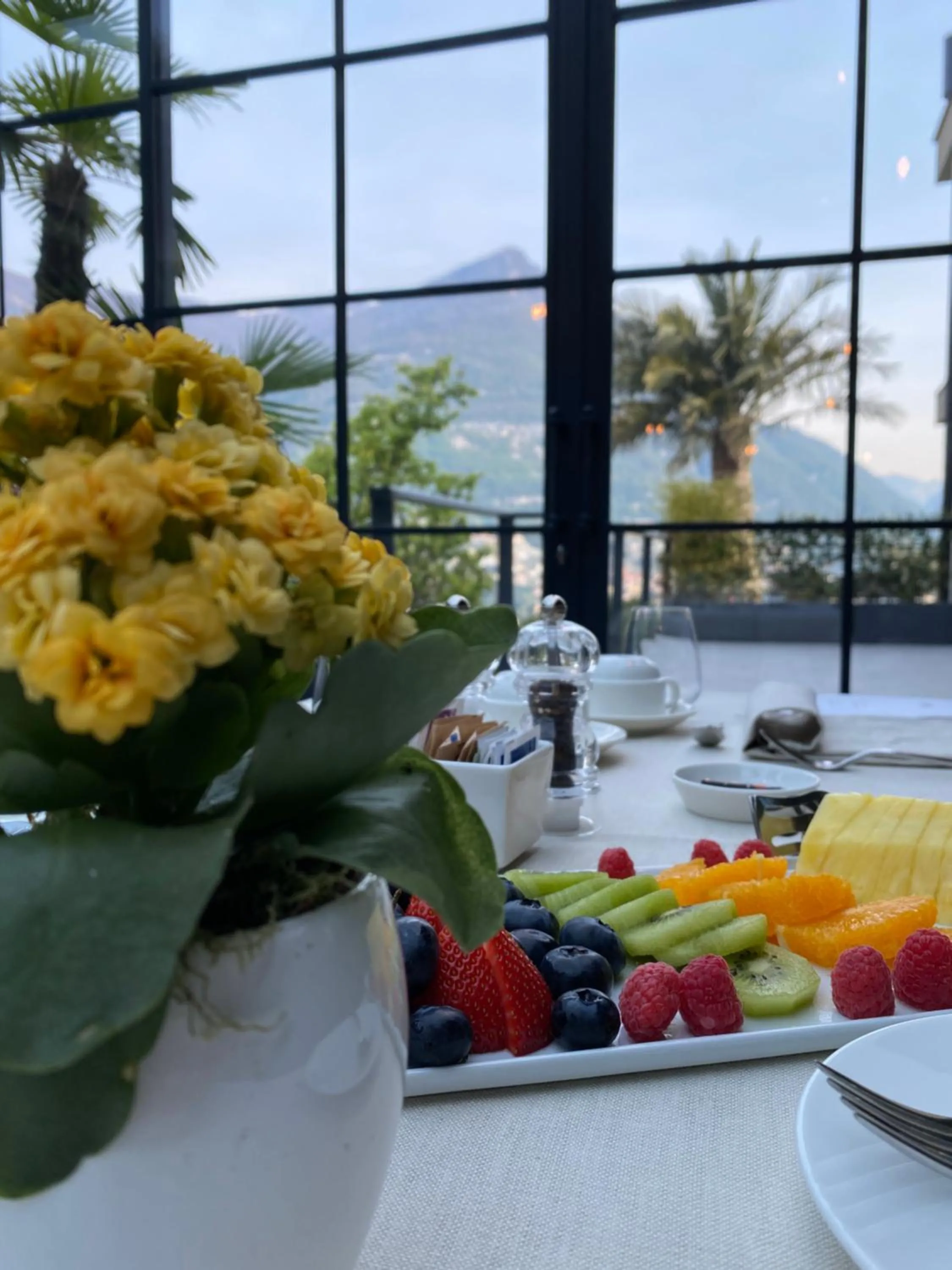 Breakfast in Hotel Lago