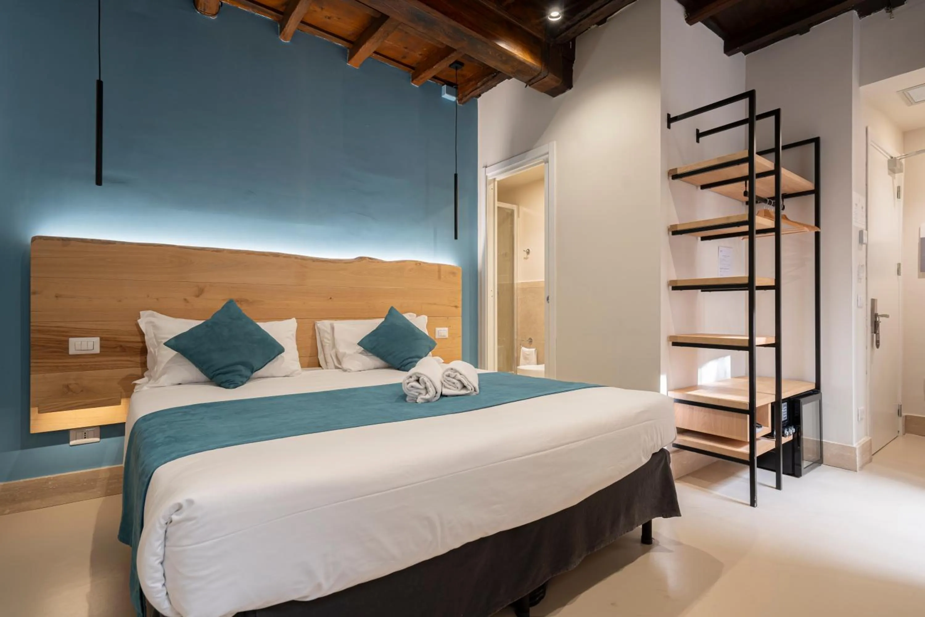 Bedroom, Bed in Campo de' Fiori 34