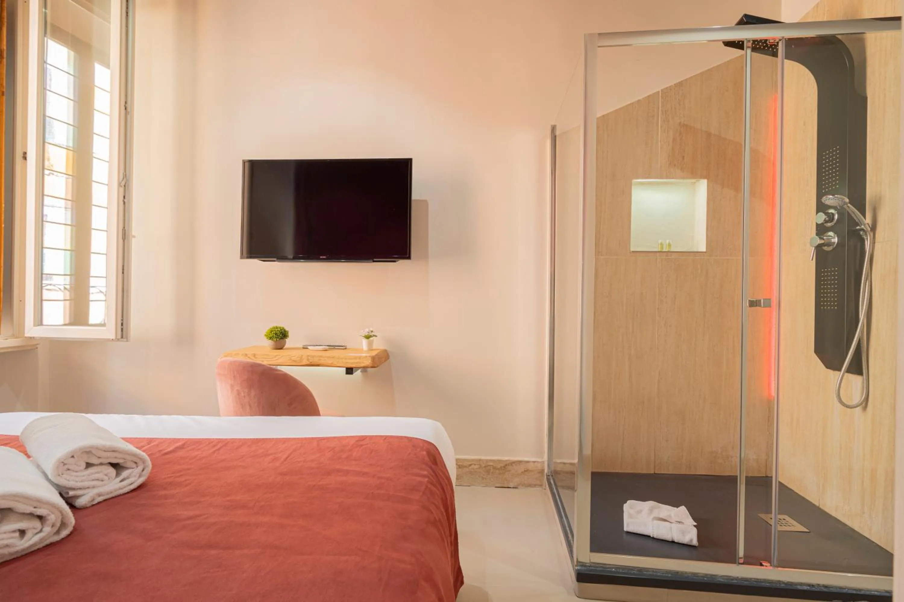 Bedroom, Bed in Campo de' Fiori 34