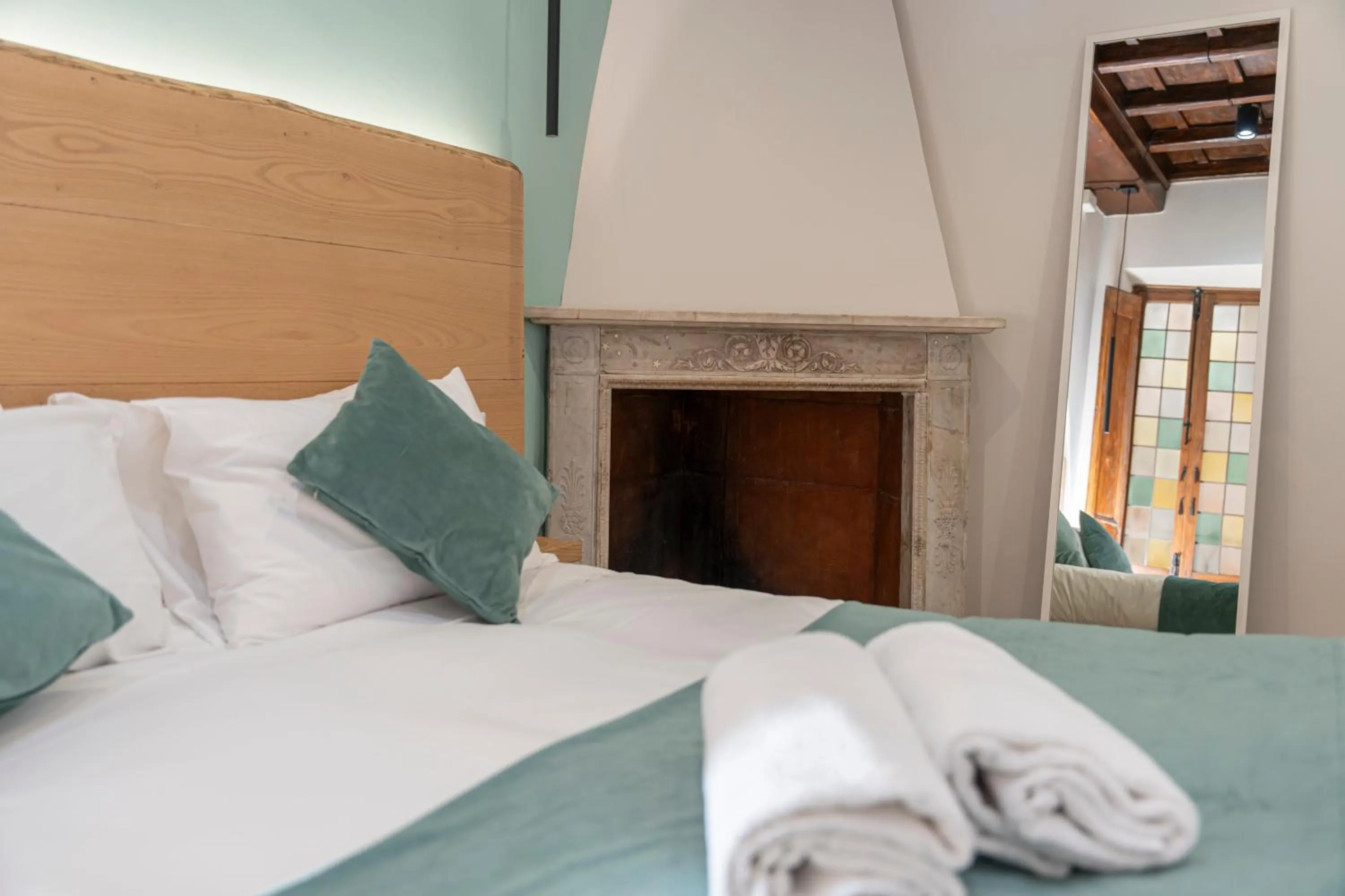 Bedroom, Bed in Campo de' Fiori 34