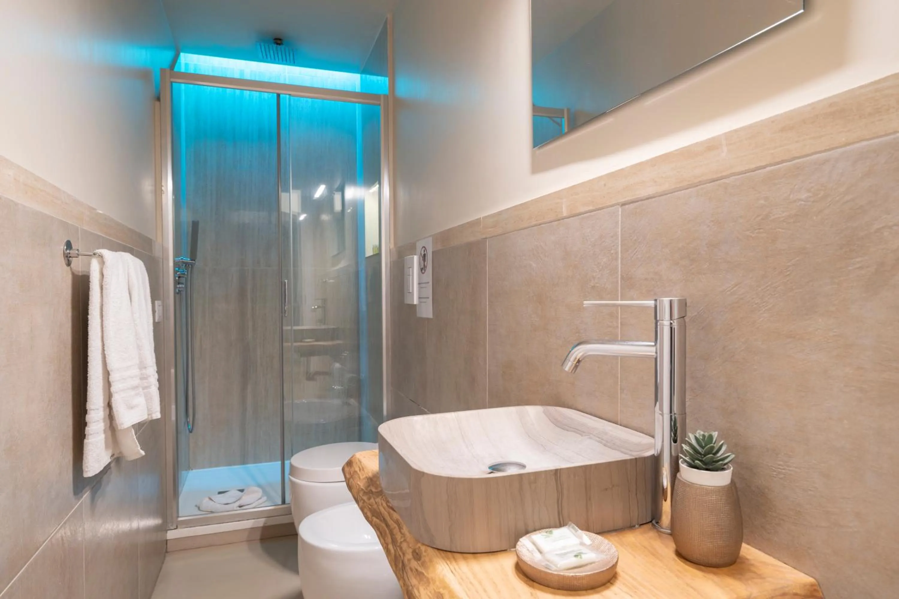 Bathroom in Campo de' Fiori 34