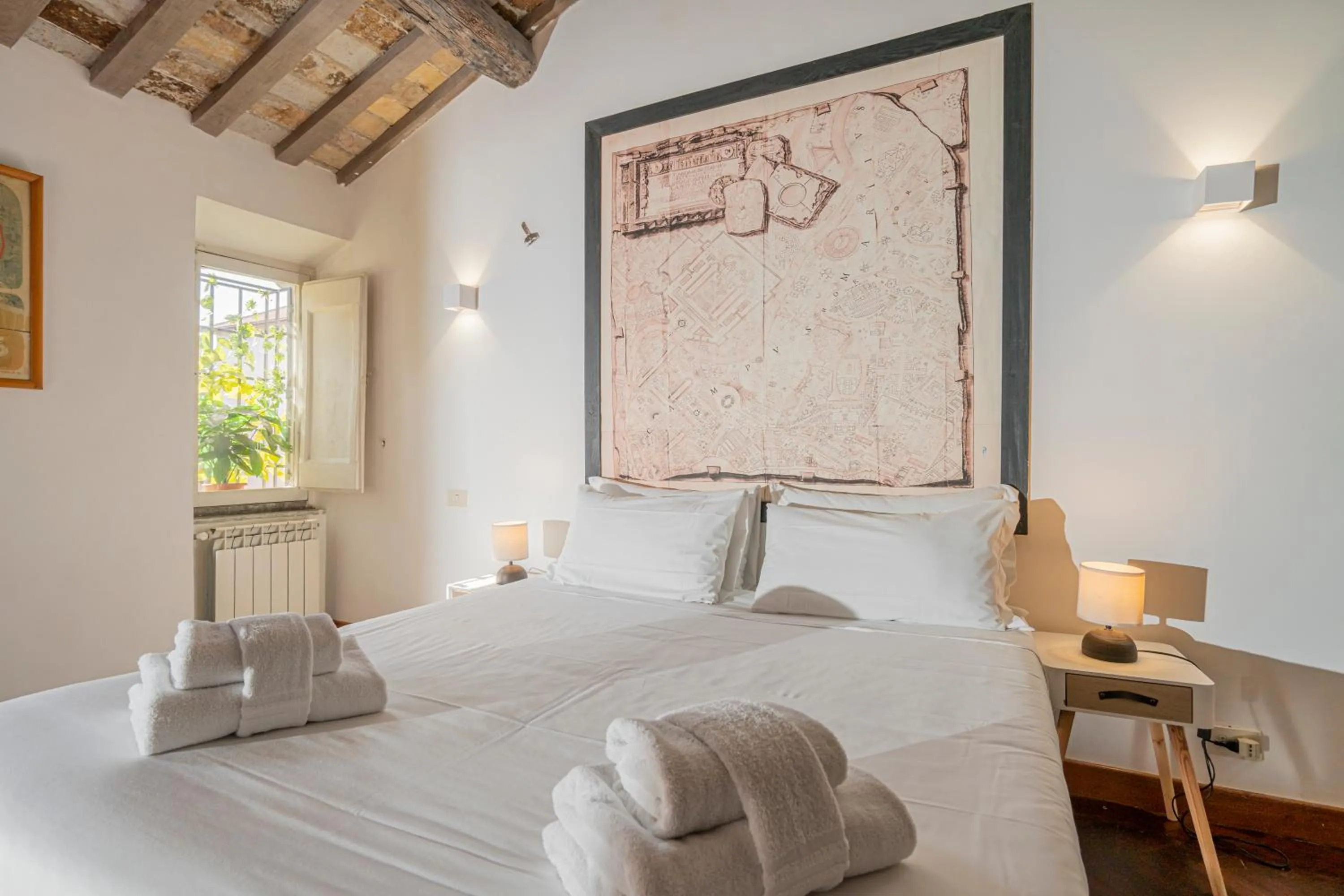 Bedroom, Bed in Campo de' Fiori 34