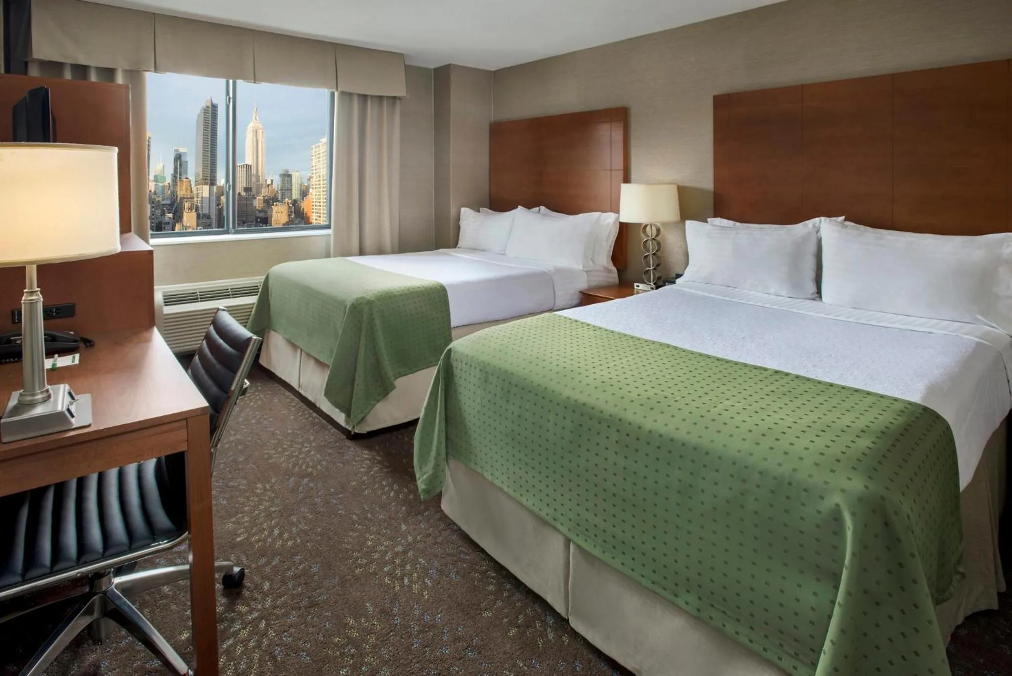 Photo of the whole room, Bed in Holiday Inn Manhattan 6th Ave - Chelsea by IHG