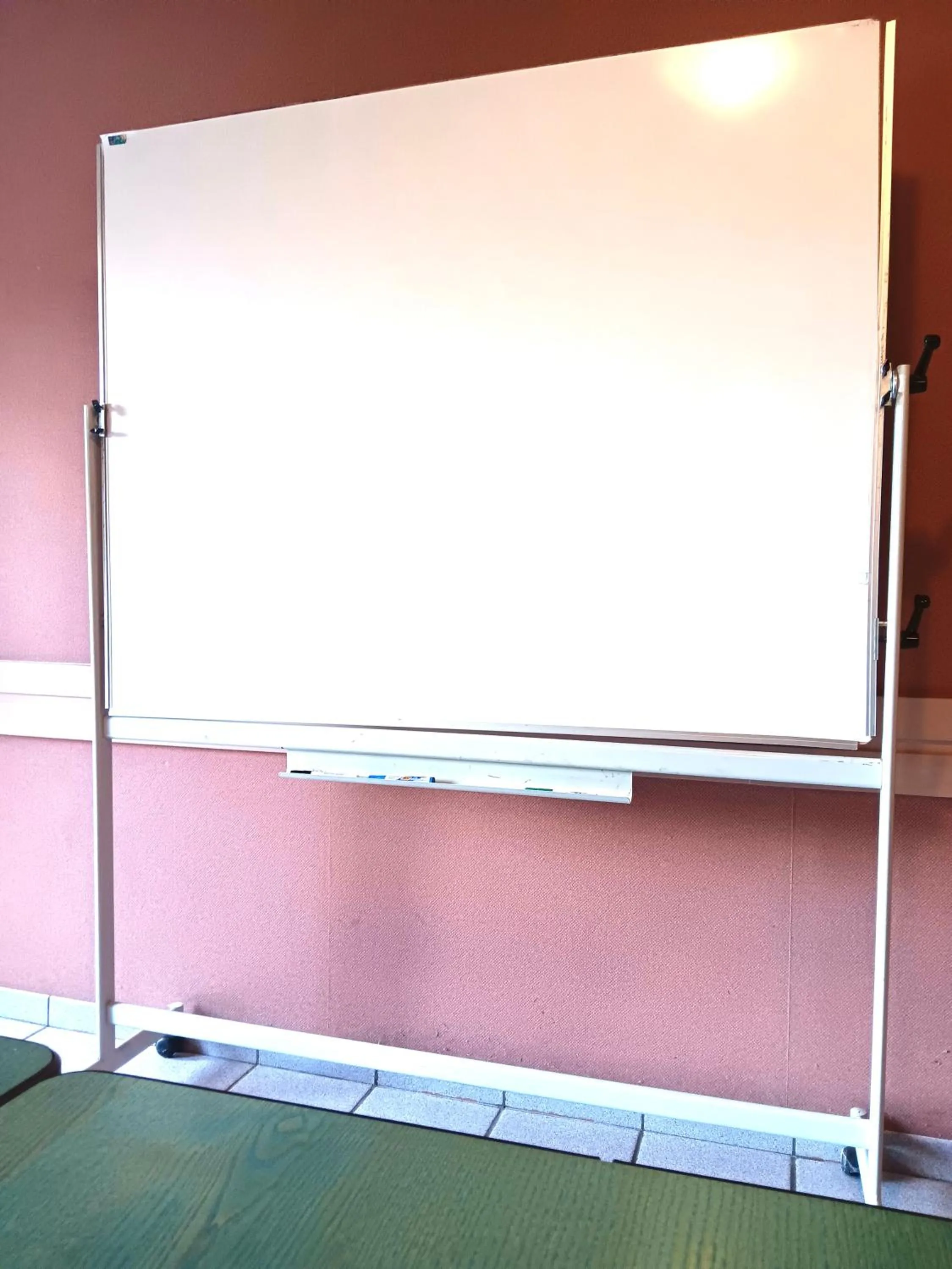 Business facilities in Logis Hôtel Restaurant Le Palous