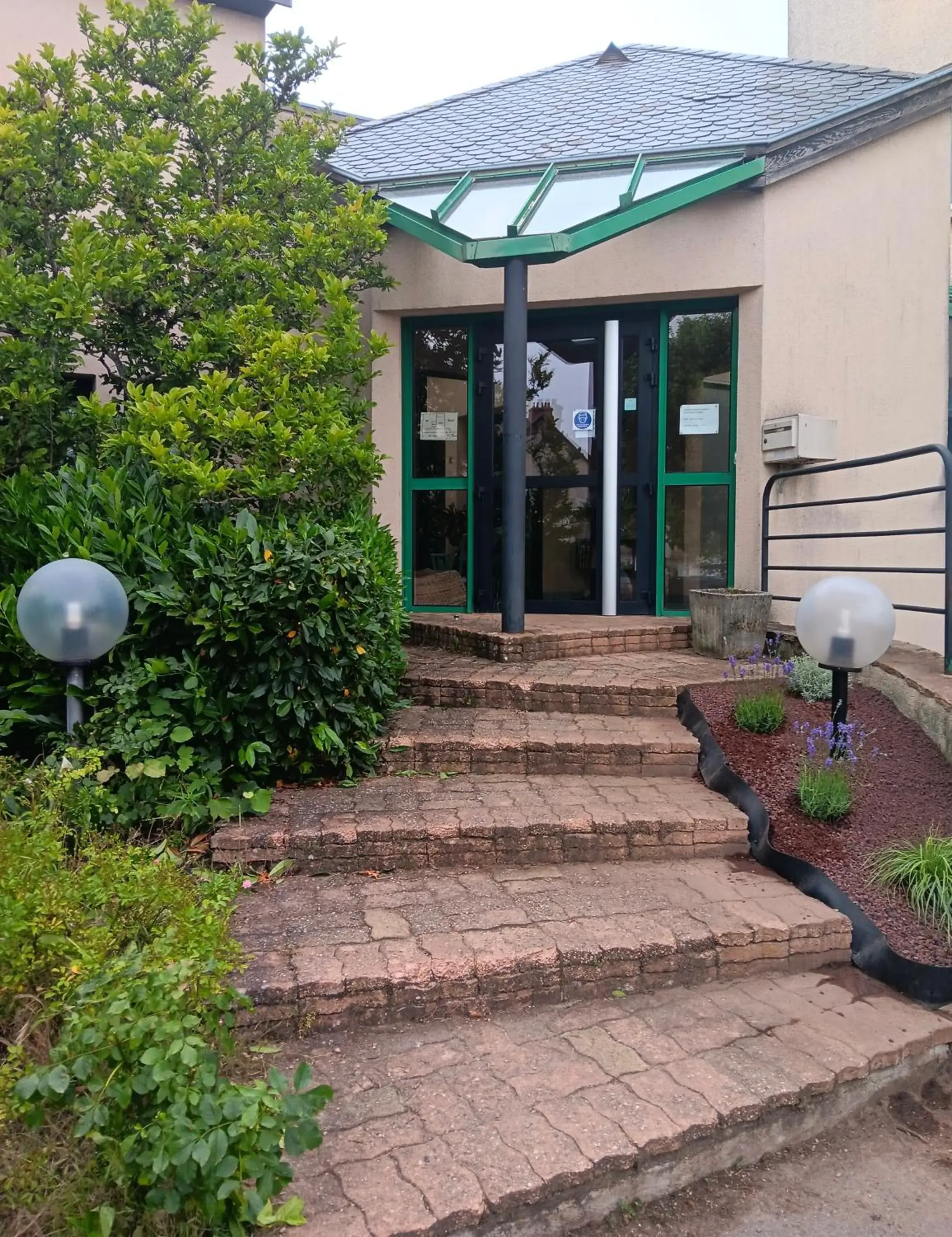 Facade/entrance in Logis Hôtel Restaurant Le Palous Facade/entrance in Logis Hôtel Restaurant Le Palous