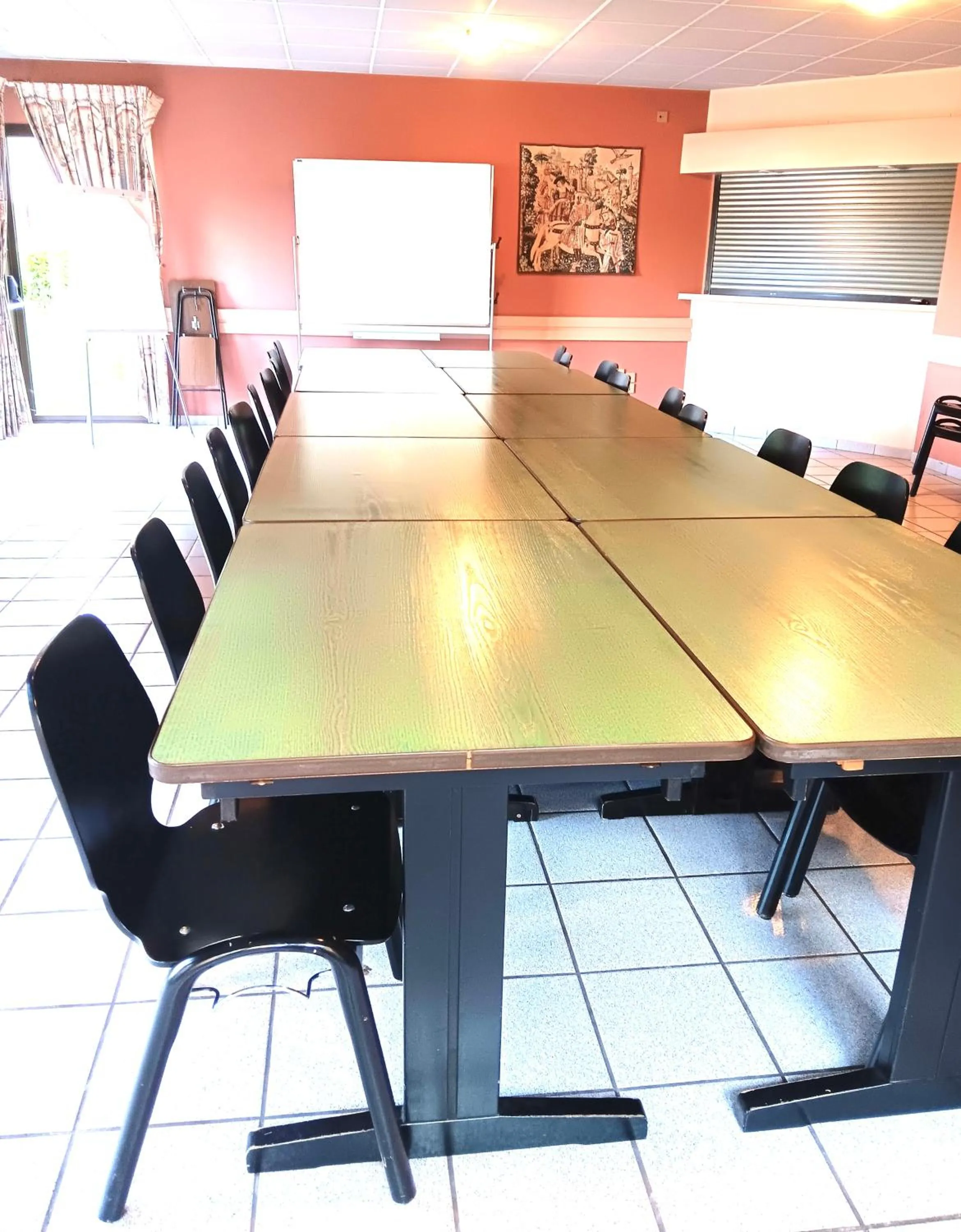 Business facilities in Logis Hôtel Restaurant Le Palous