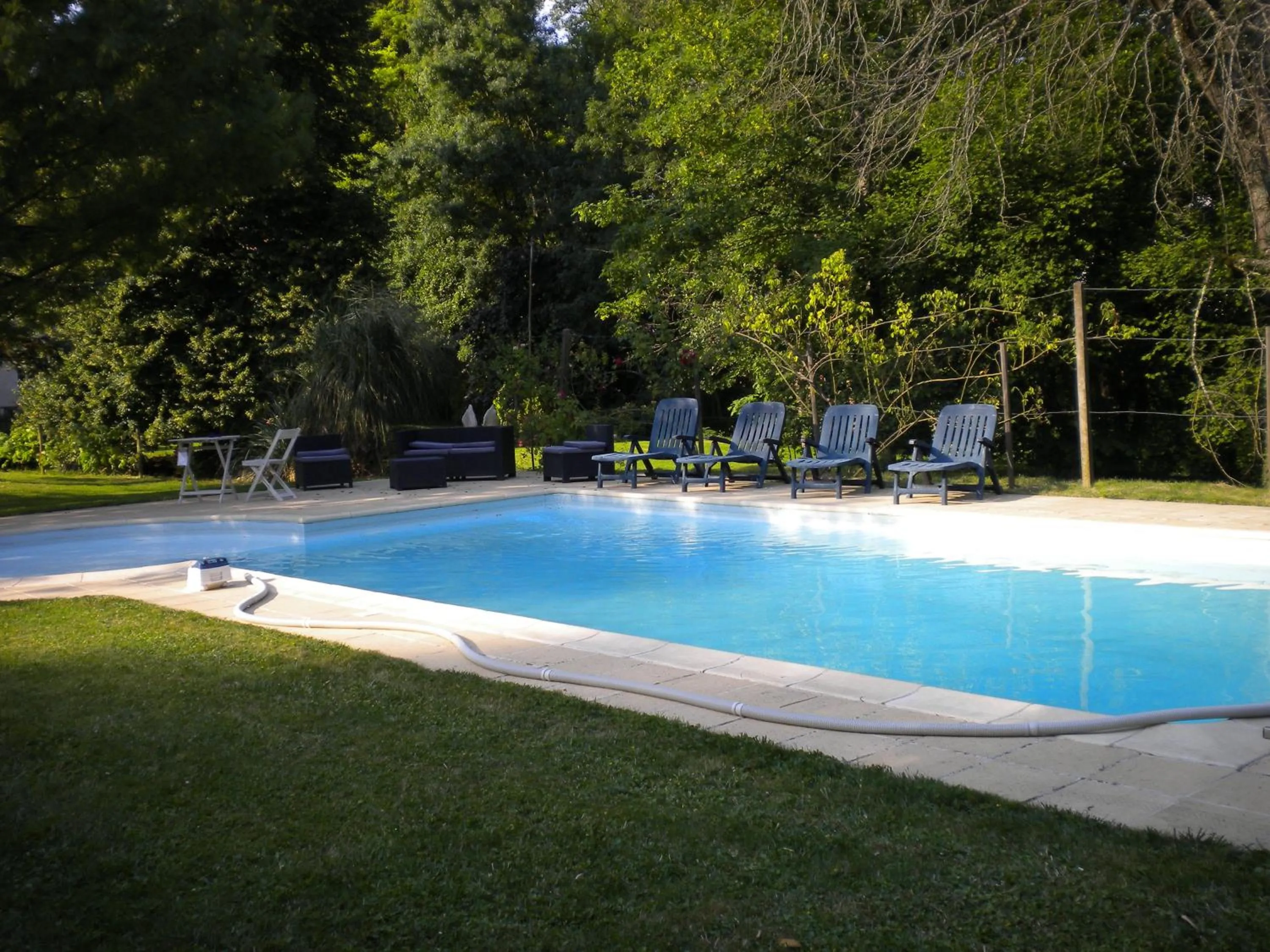 Swimming pool in Le Moulin Garnier