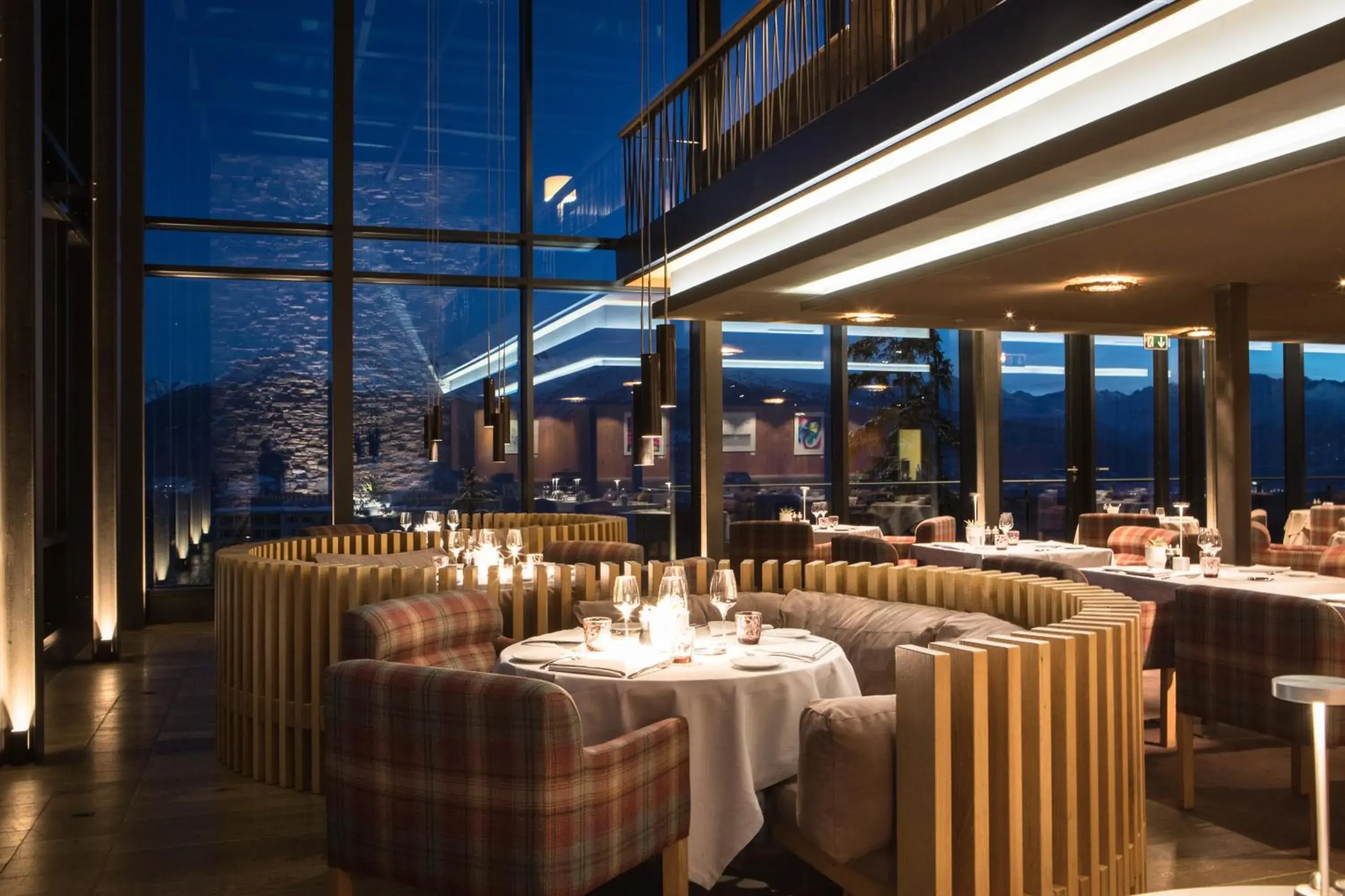 Restaurant/places to eat in Crans Ambassador Restaurant/places to eat in Crans Ambassador