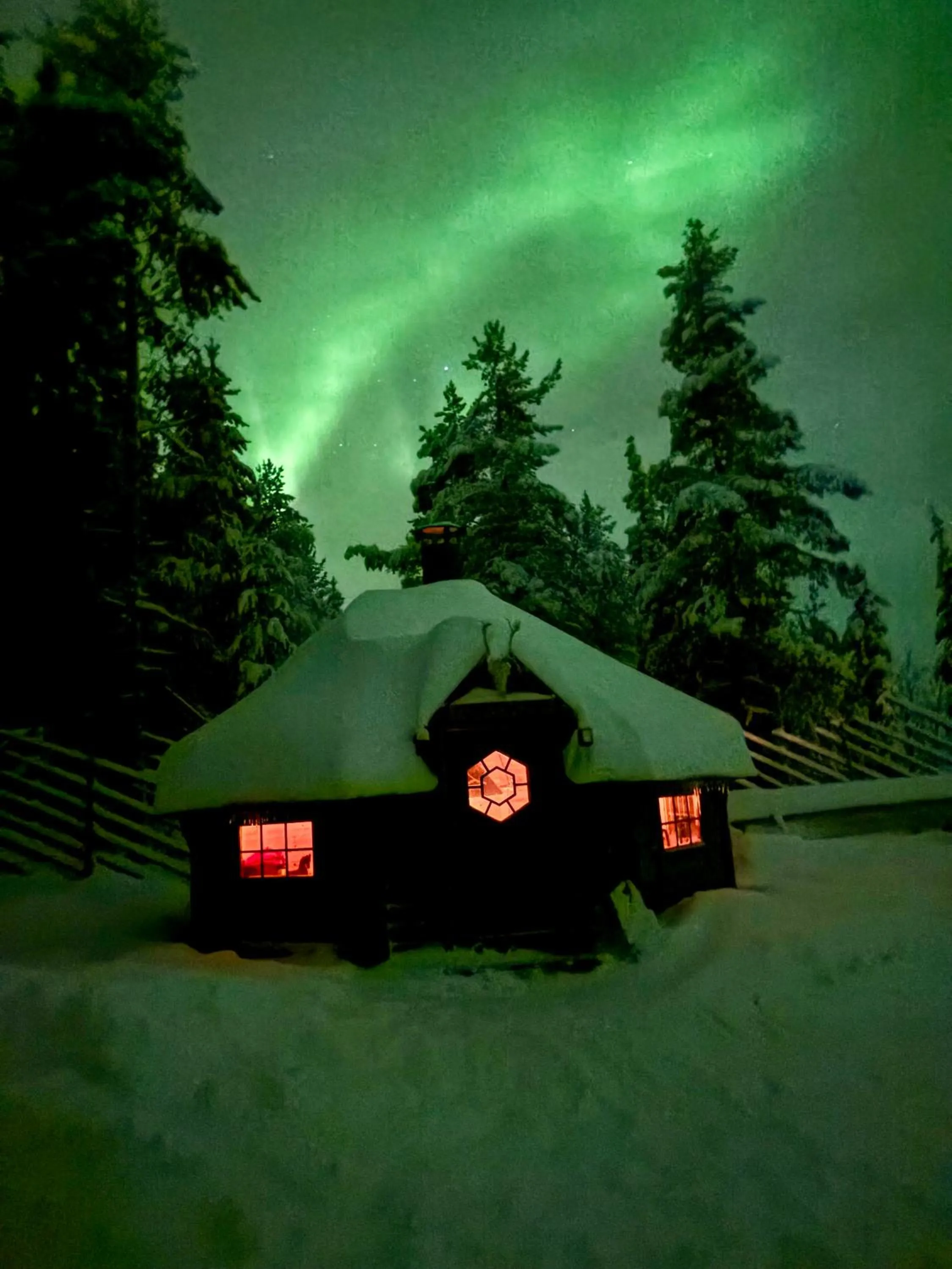 Night in Arctic Shaman Adventures -Jurtta