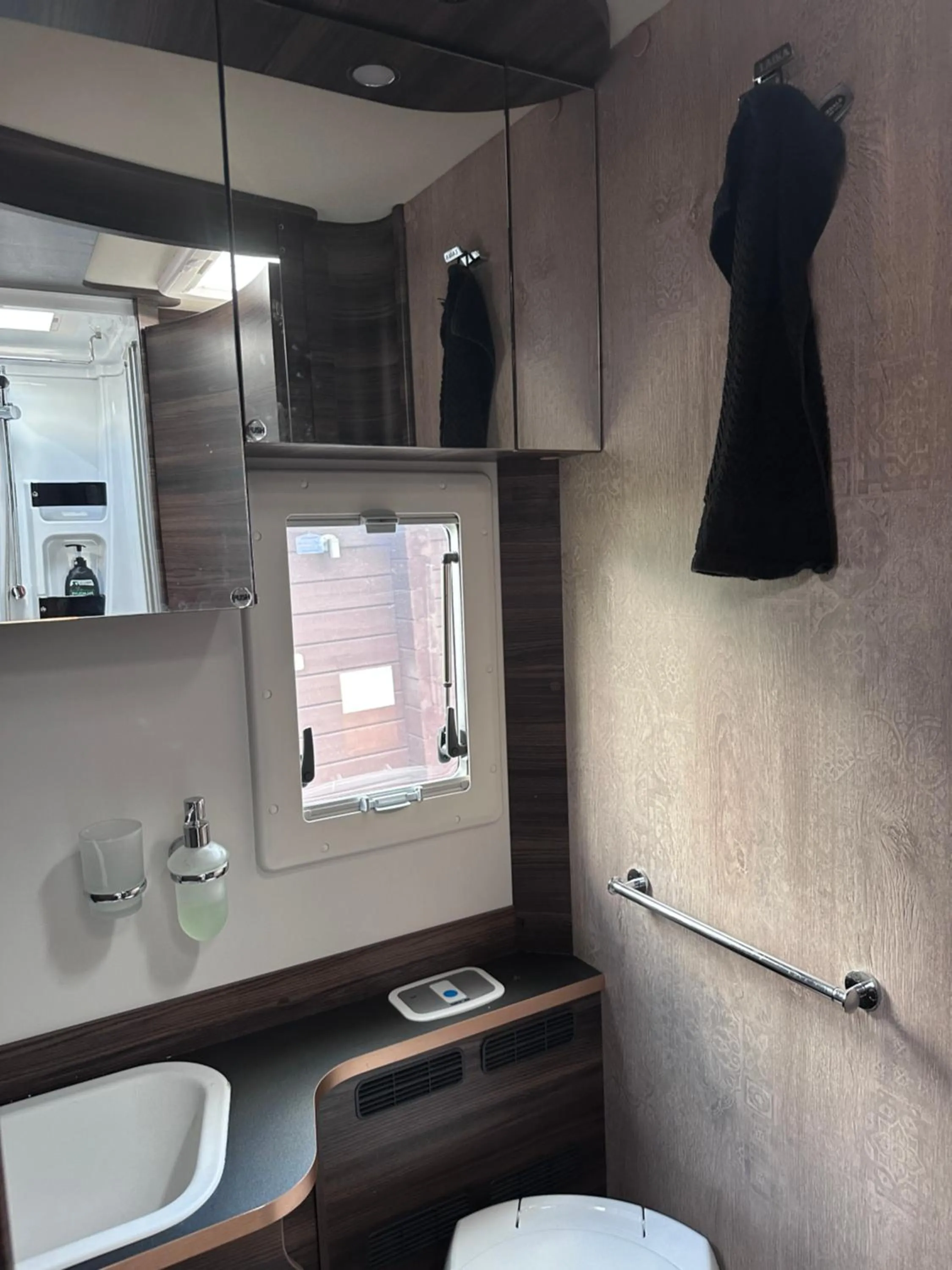 Toilet in Arctic Shaman Adventures -Jurtta