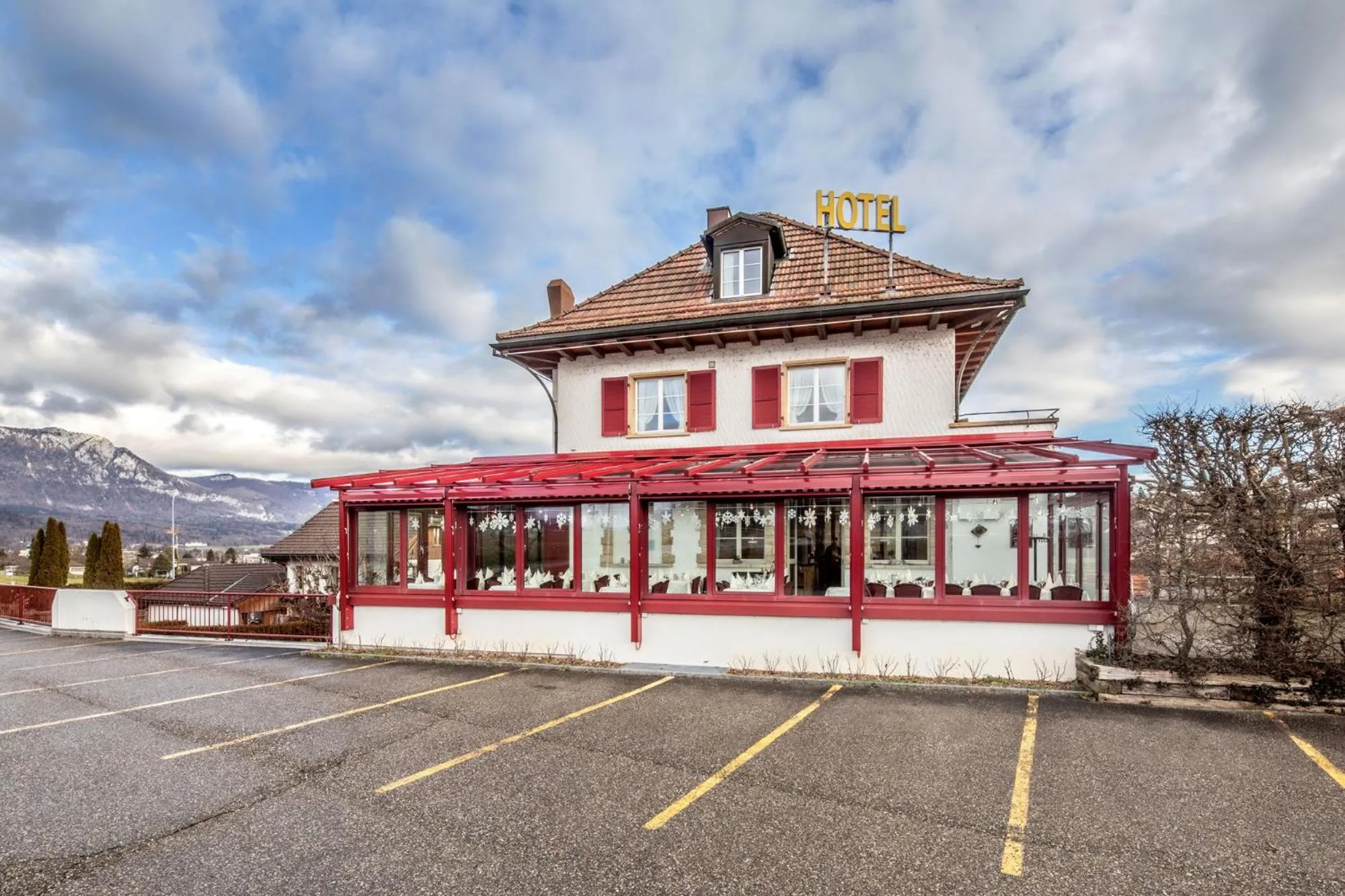 Restaurant/places to eat in Gasthof Enge Self Check-In Hotel