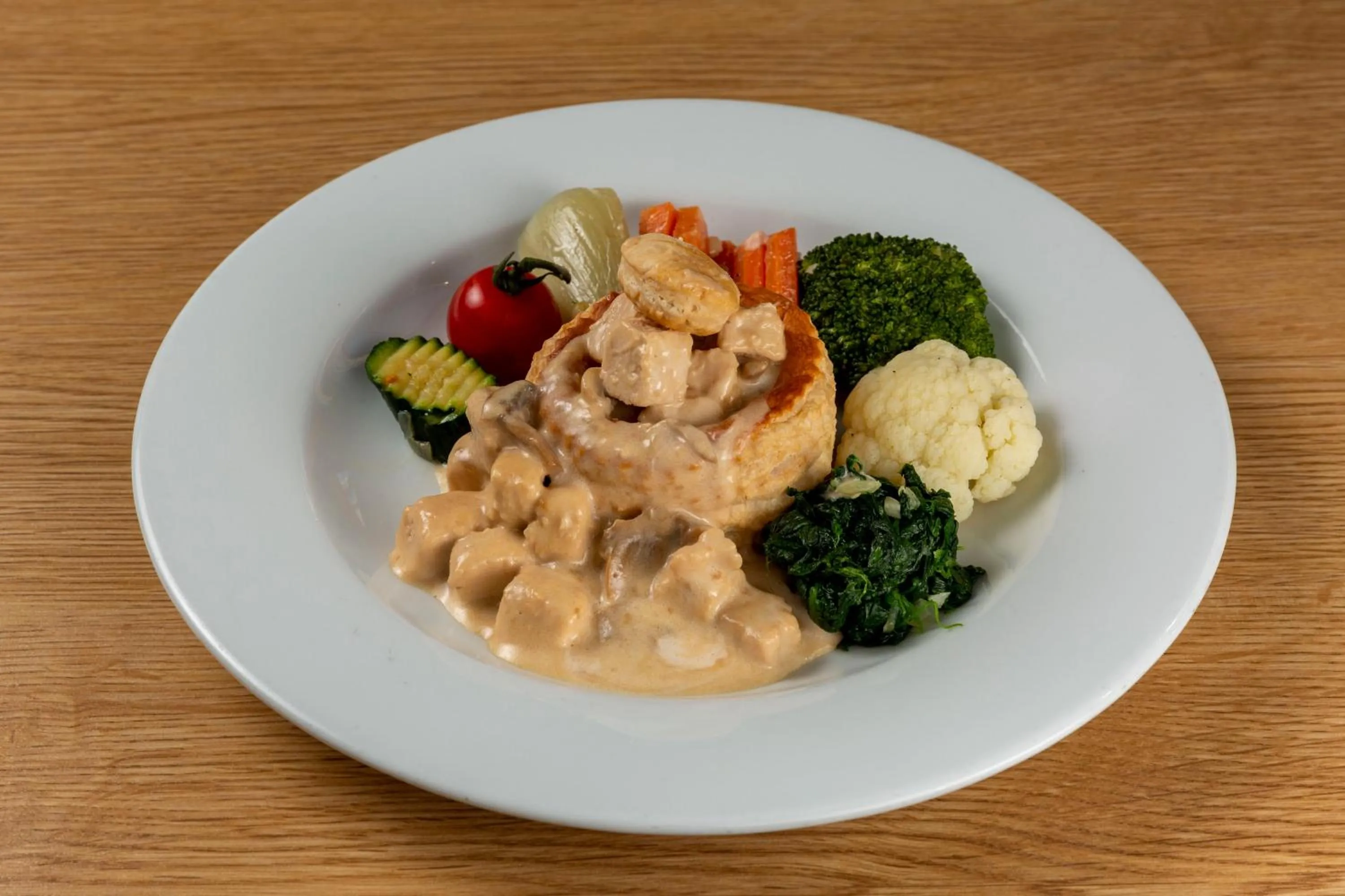 Restaurant/places to eat in Gasthof Enge Self Check-In Hotel