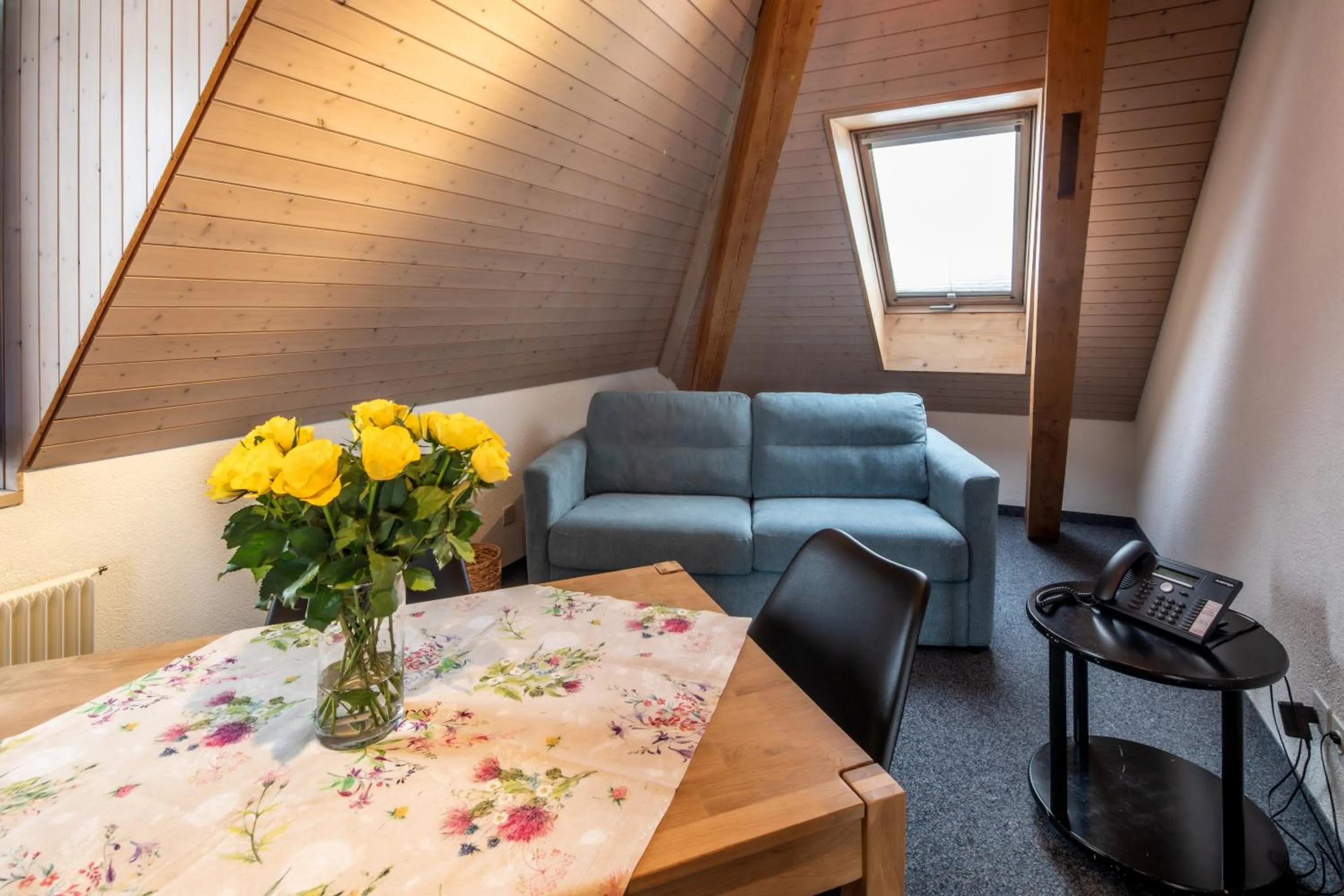 Living room in Gasthof Enge Self Check-In Hotel