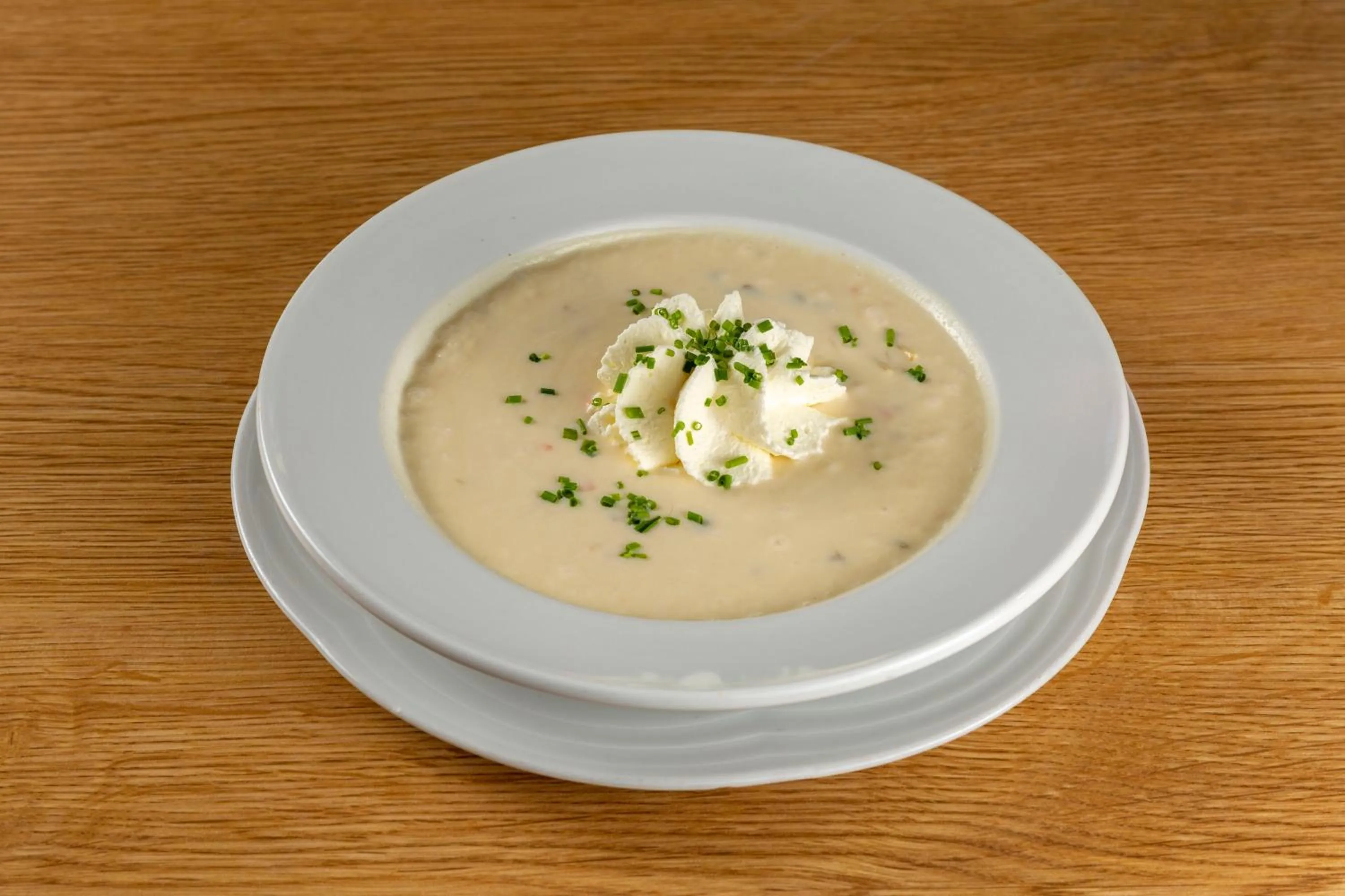 Restaurant/places to eat in Gasthof Enge Self Check-In Hotel