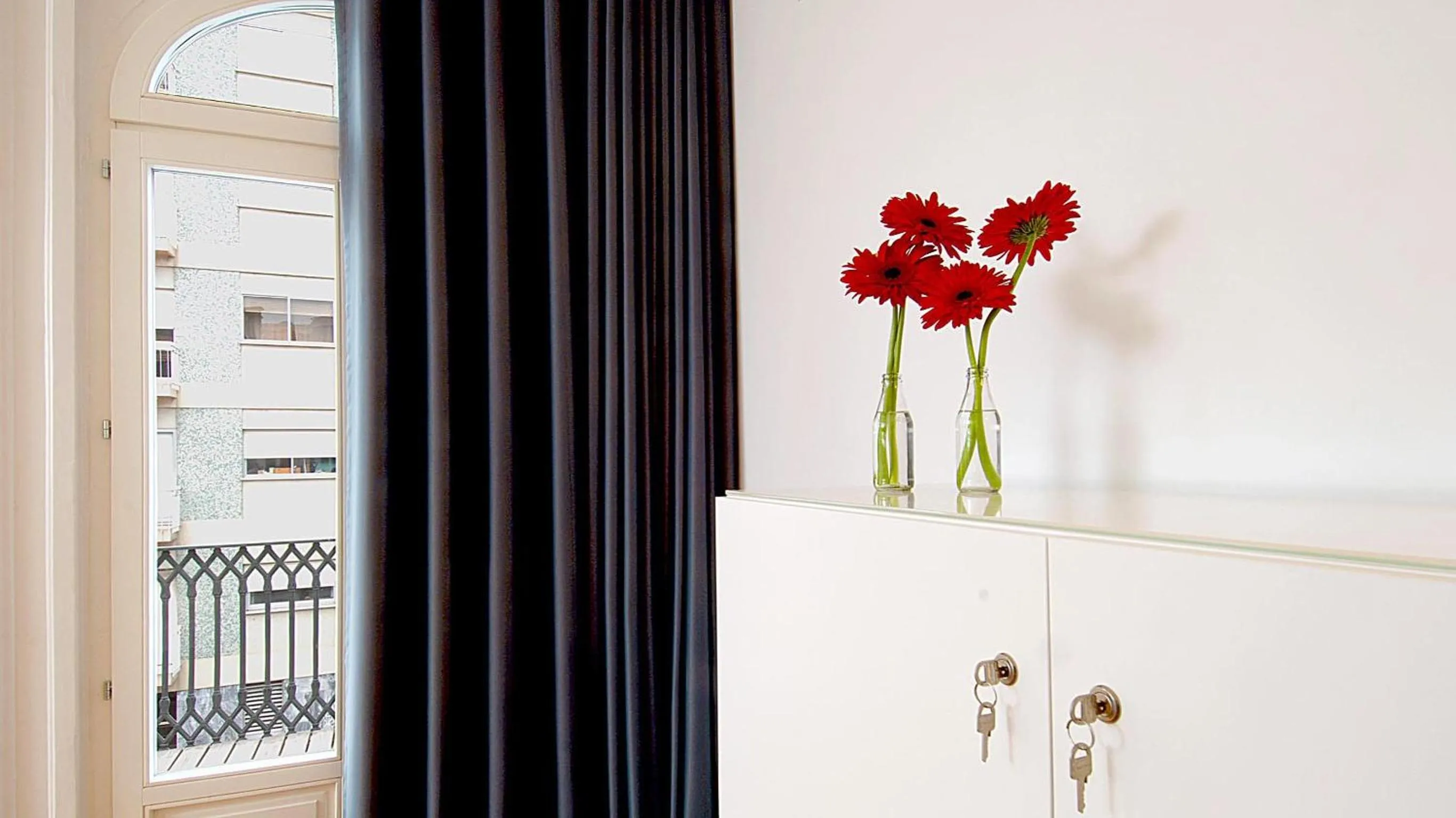 Balcony/Terrace in So Cool Hostel Porto