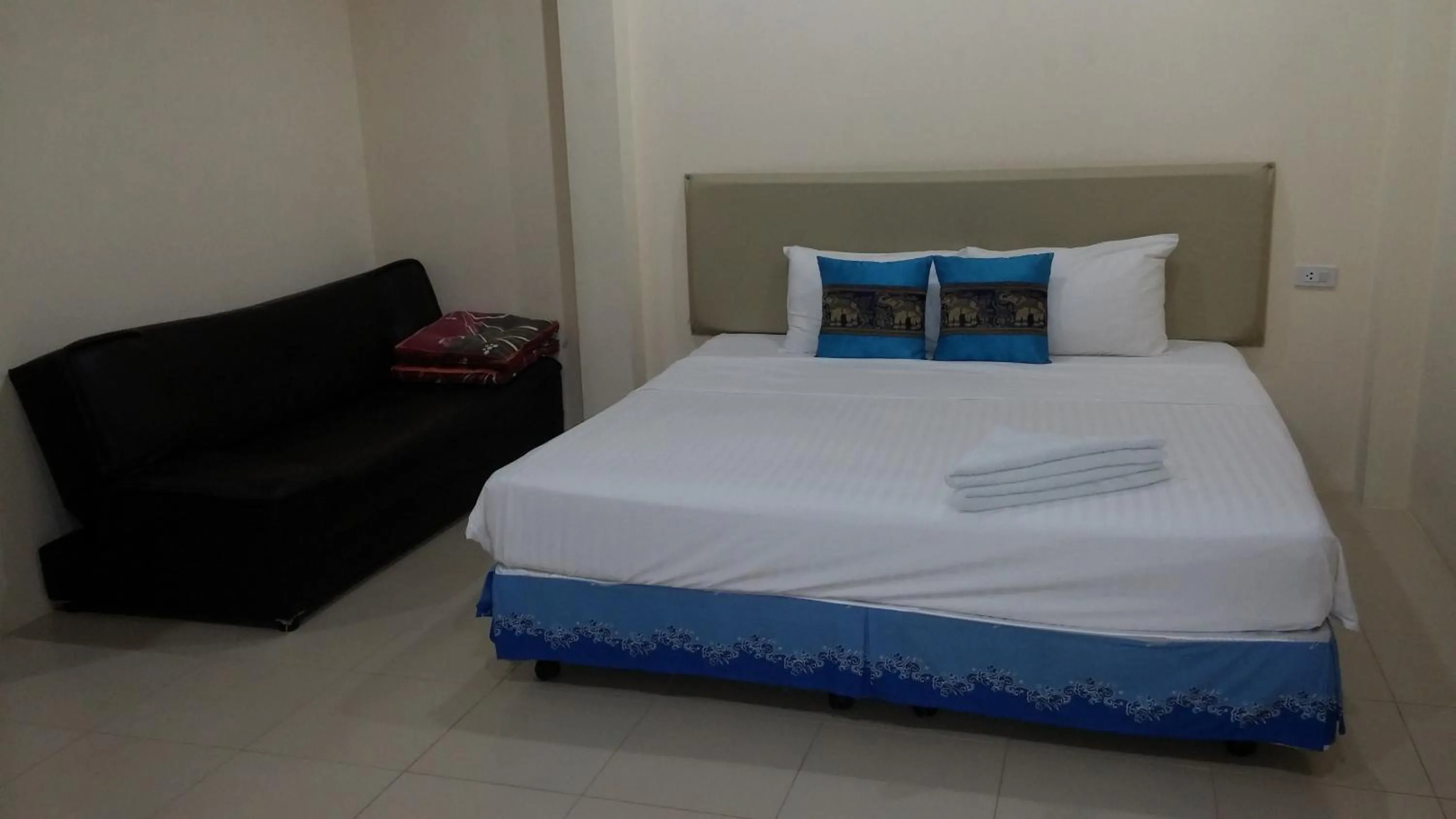 Superior Double Room in Wattana Bungalow