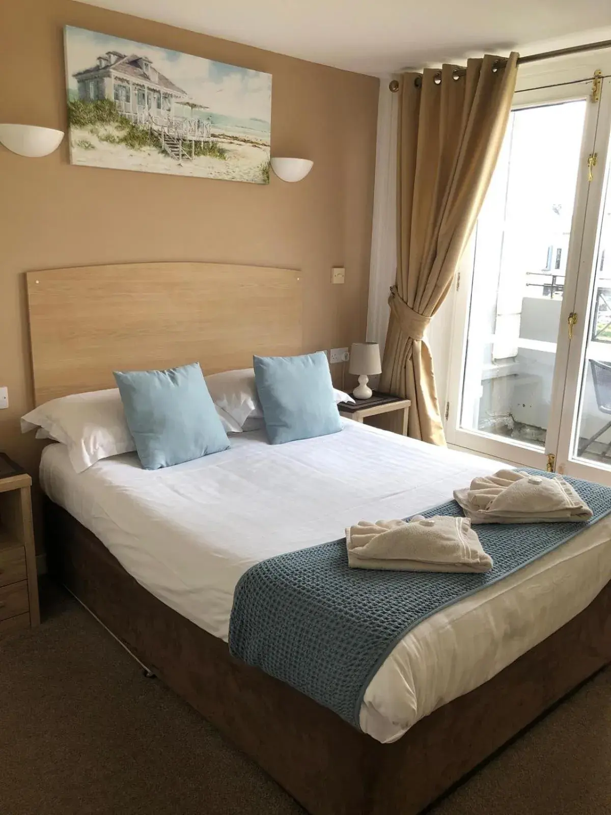 Standard Double Room in Royal Grosvenor Hotel Standard Double Room in Royal Grosvenor Hotel