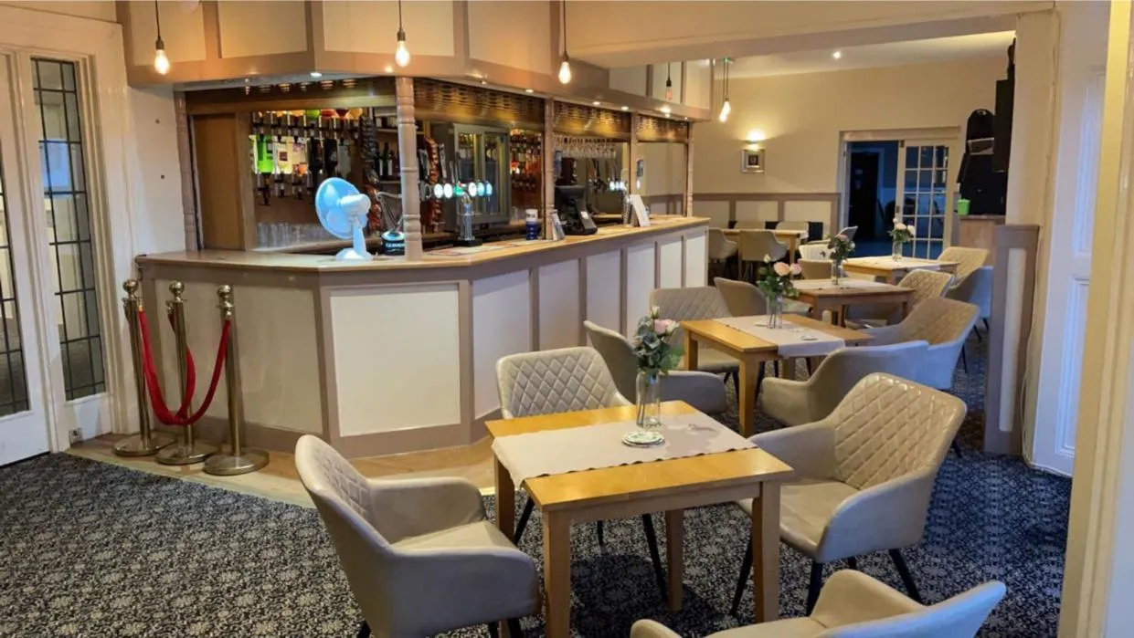 Lounge or bar in Royal Grosvenor Hotel