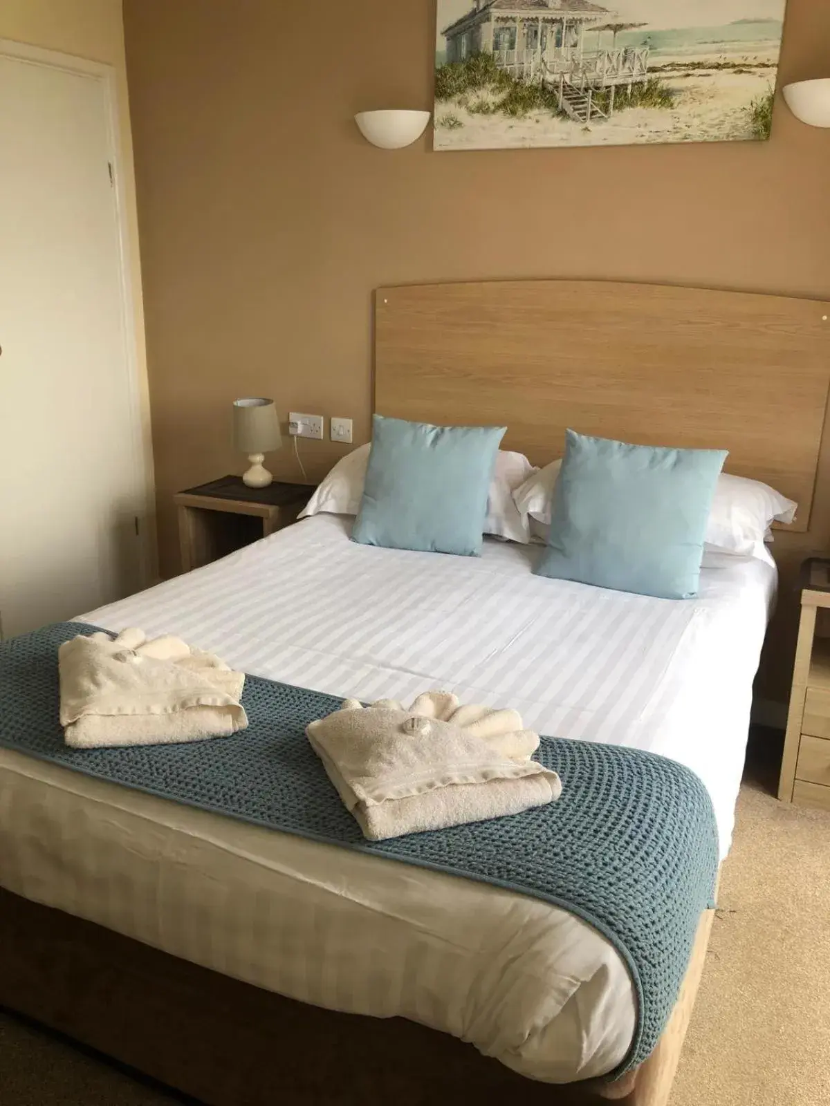 Double Room with Sea View and Balcony in Royal Grosvenor Hotel Double Room with Sea View and Balcony in Royal Grosvenor Hotel