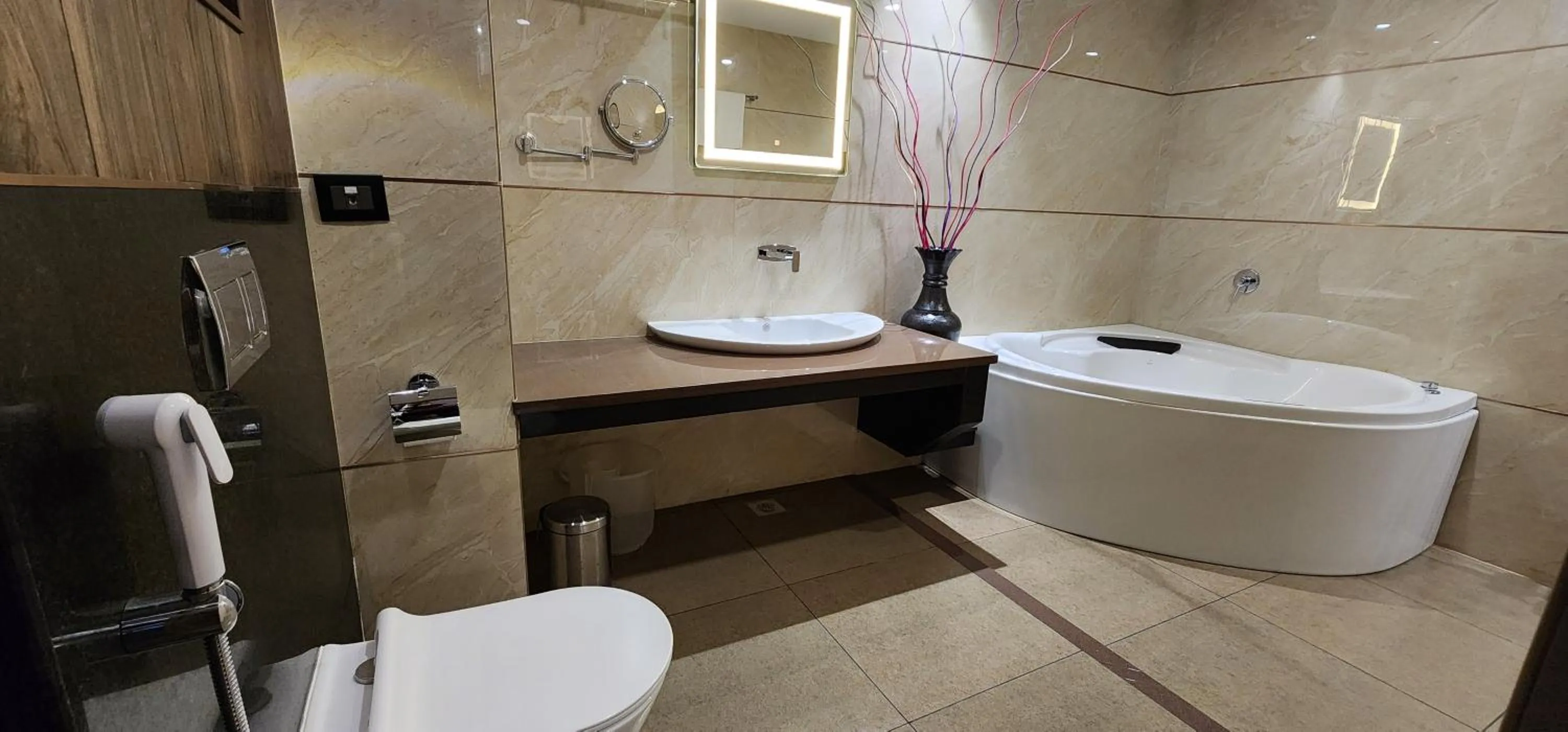 Bath in Hotel Arcadia